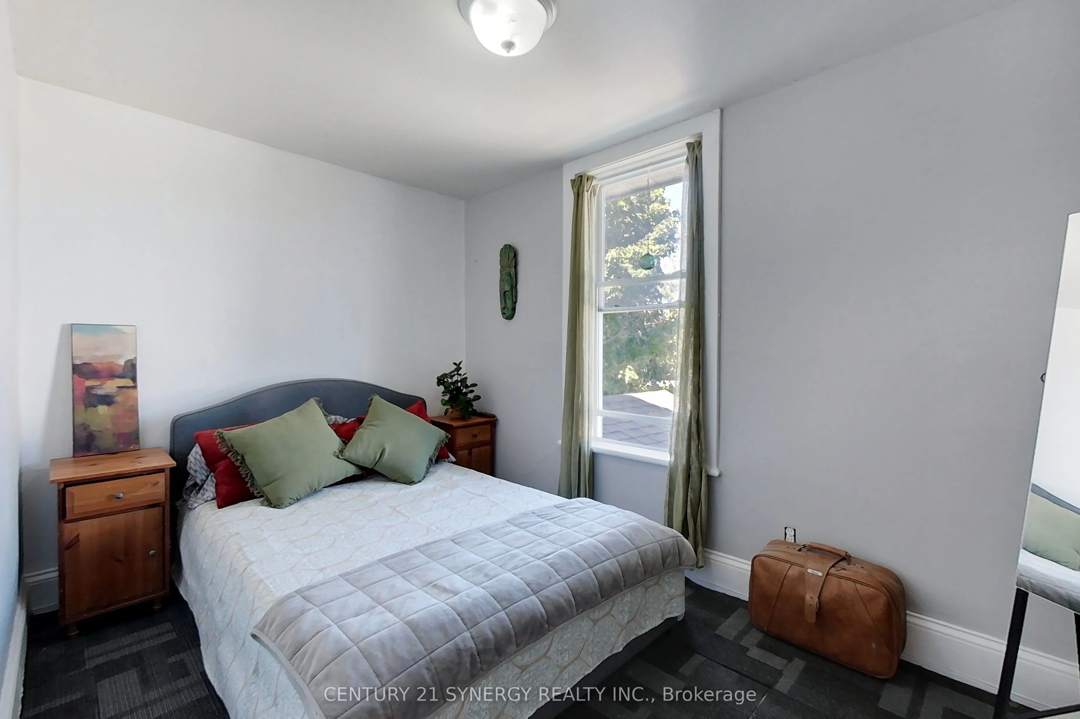 35 Norma Street S
