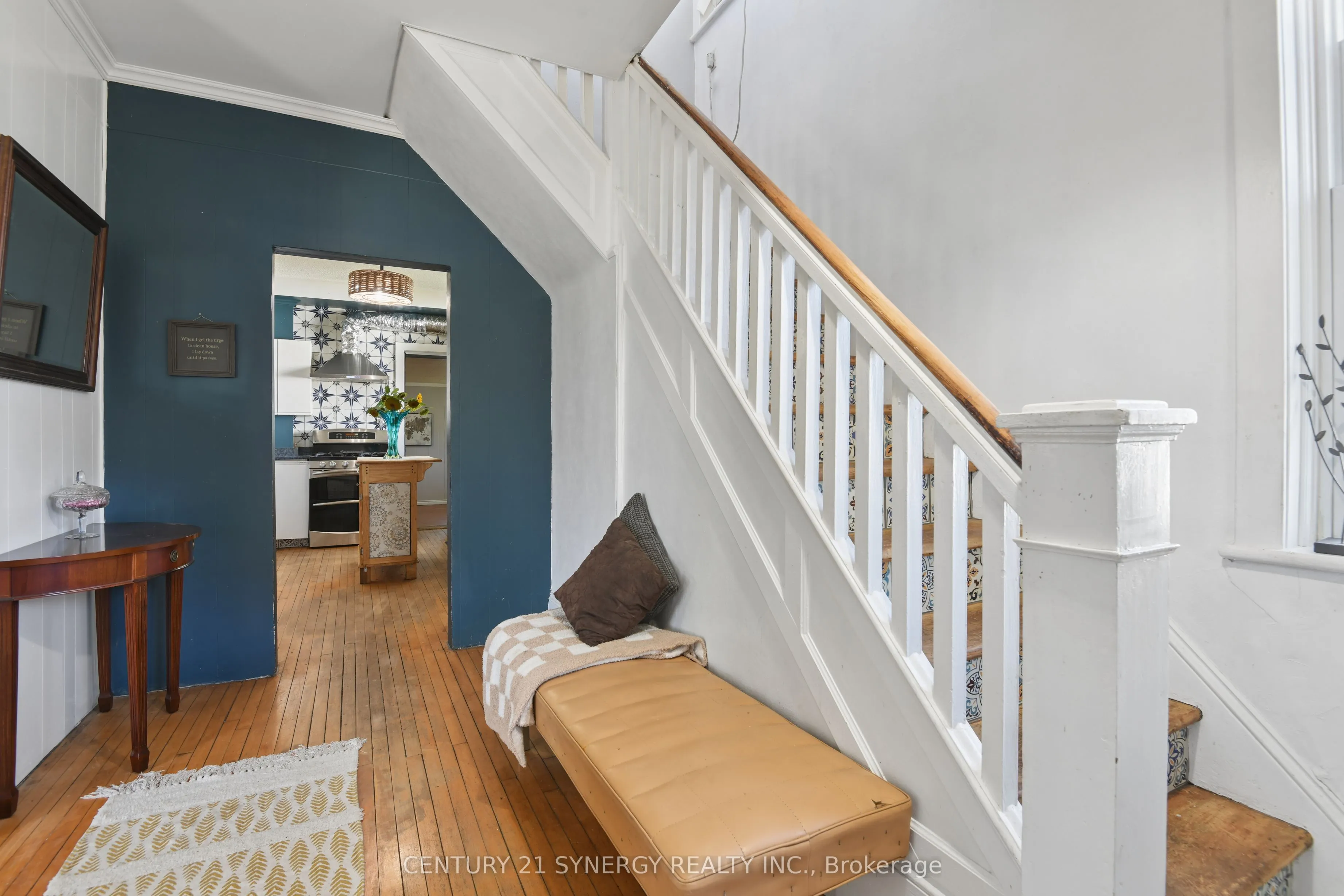 35 Norma Street S