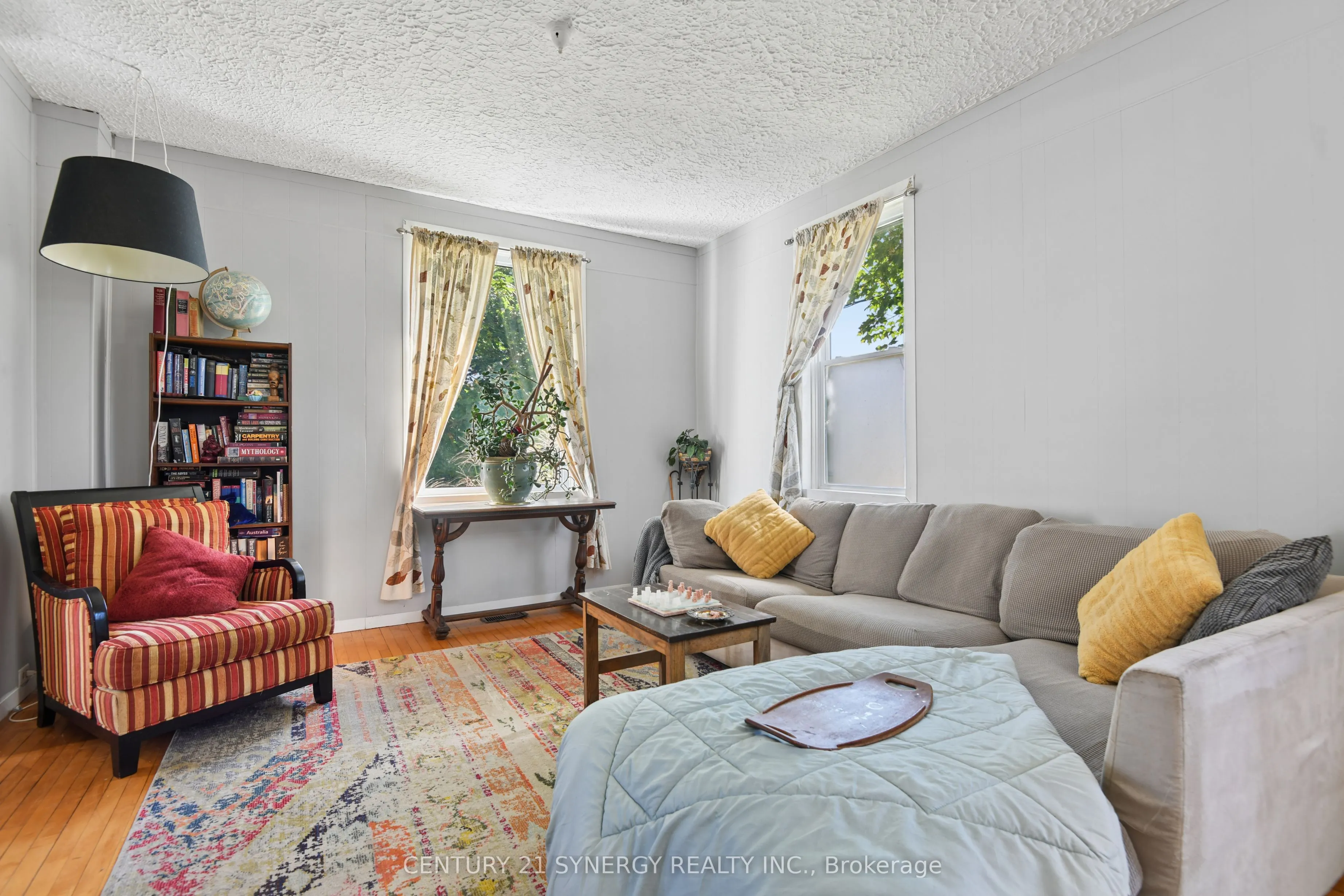 35 Norma Street S