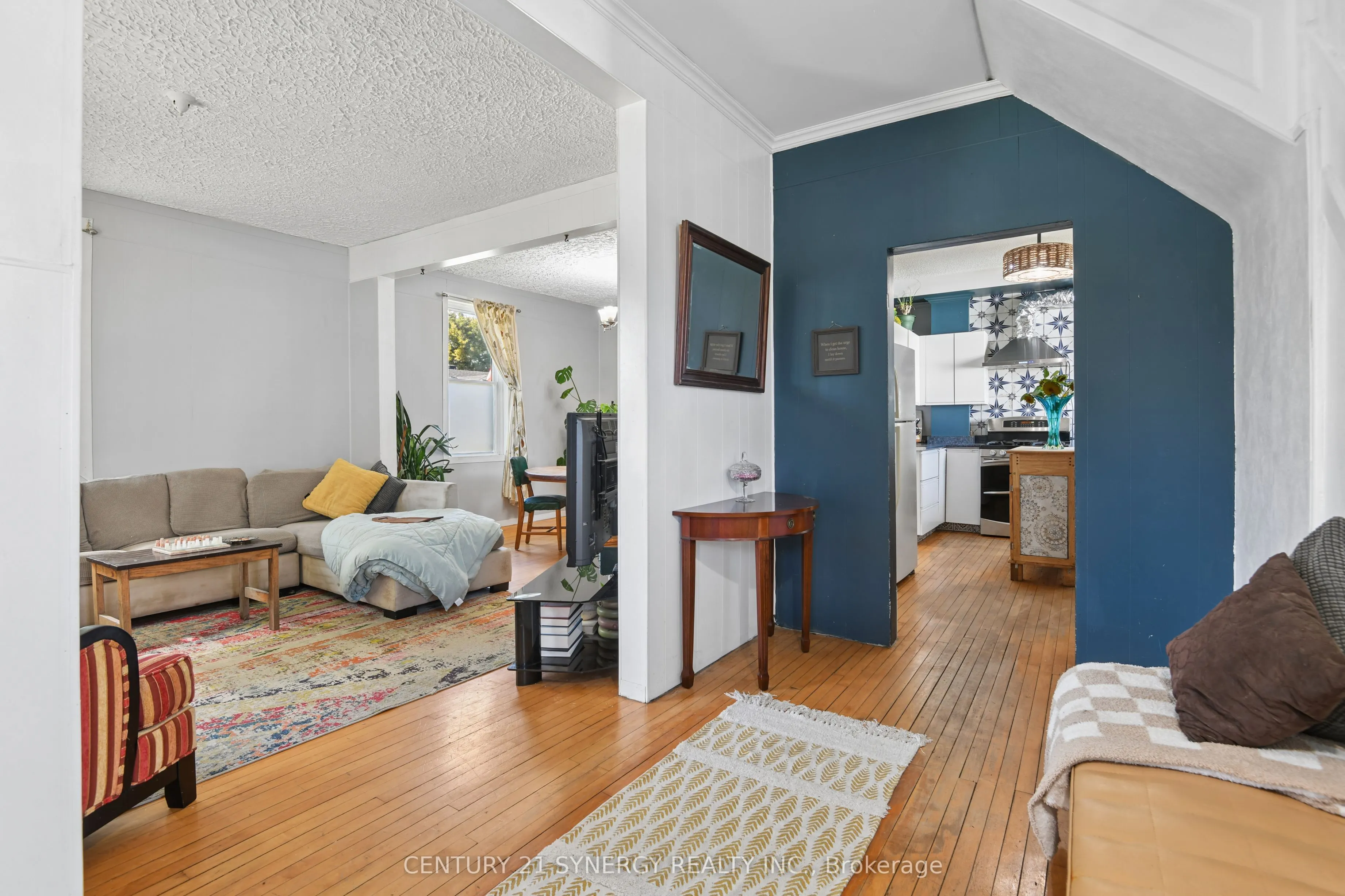 35 Norma Street S
