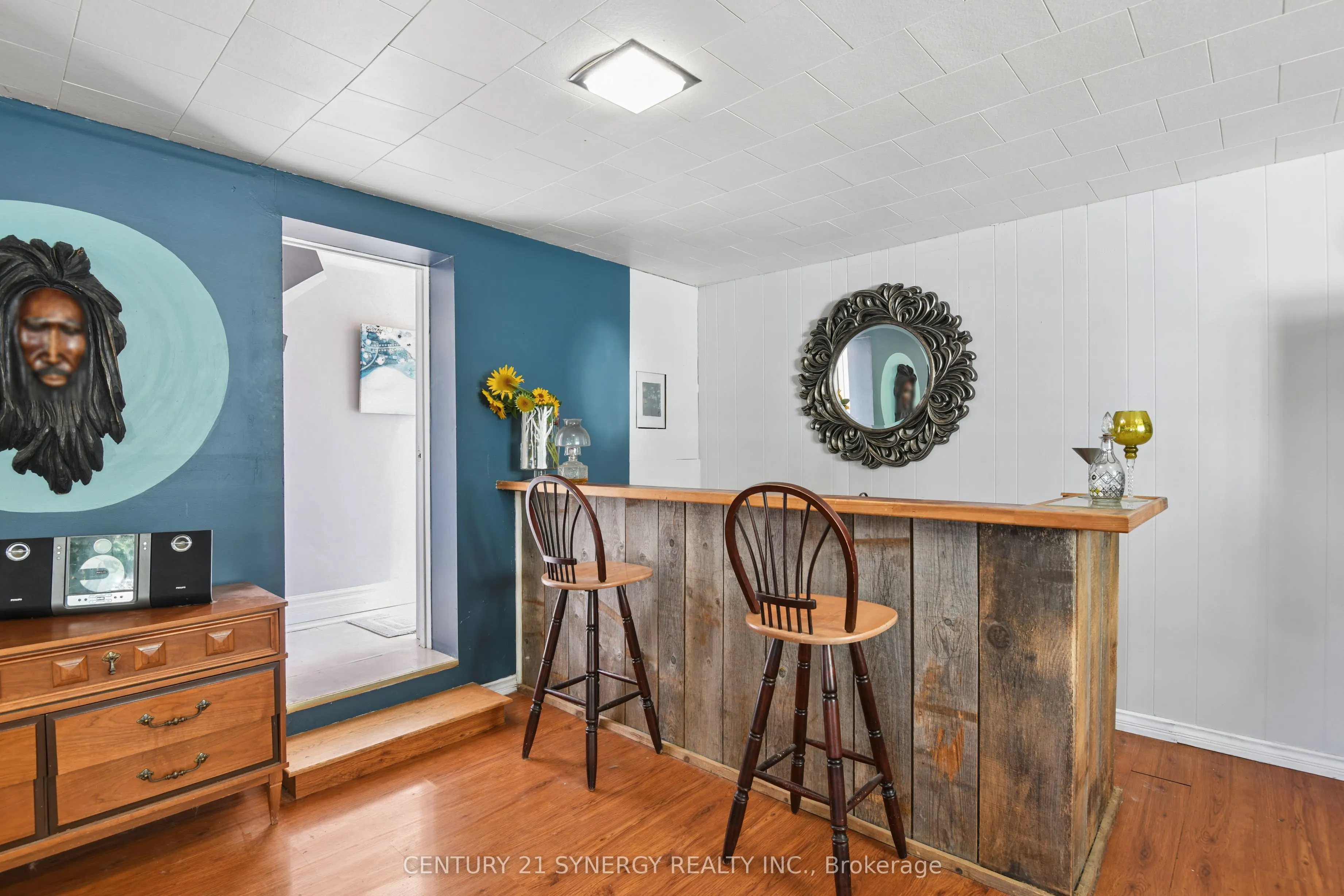 35 Norma Street S