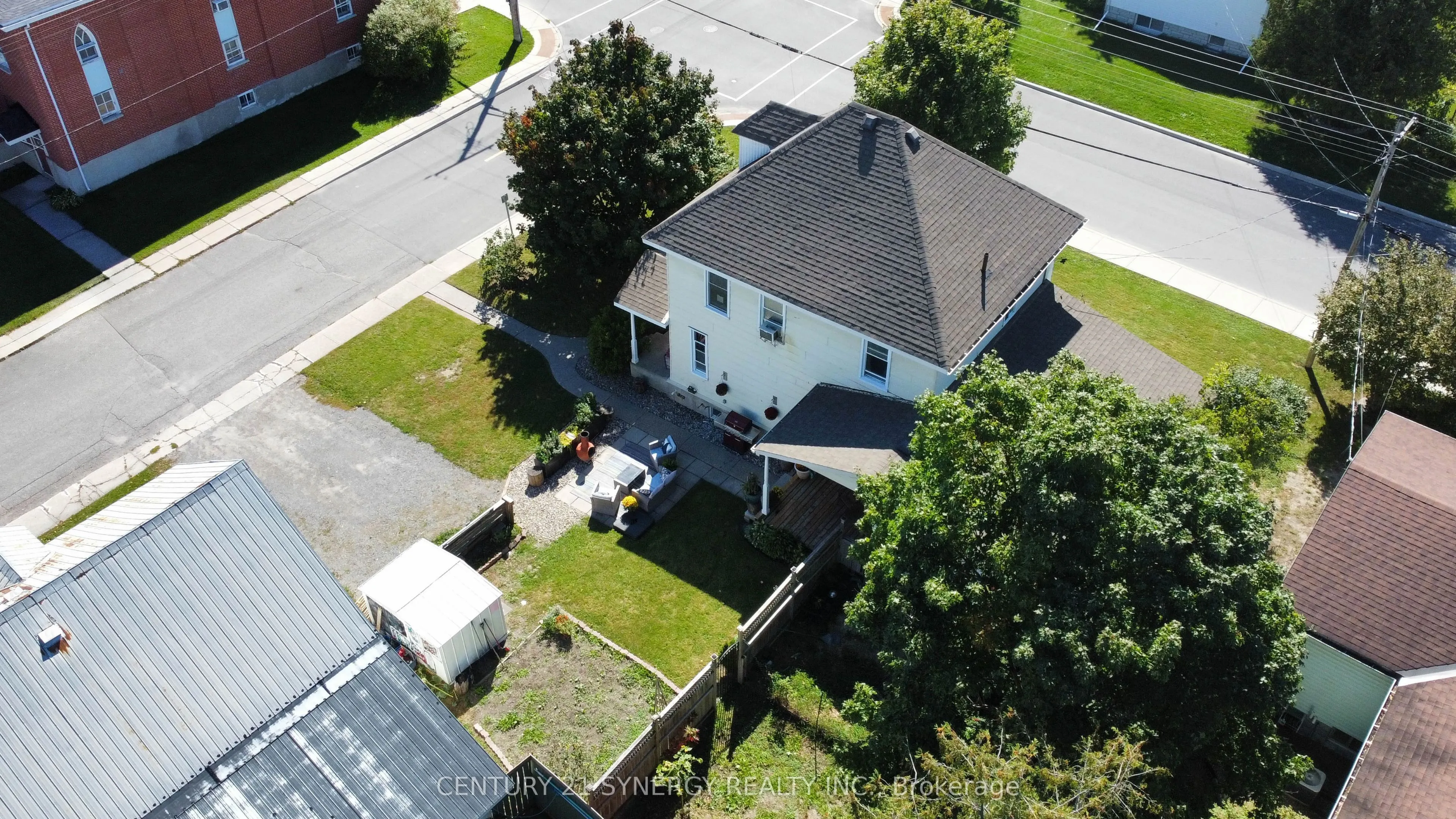 35 Norma Street S