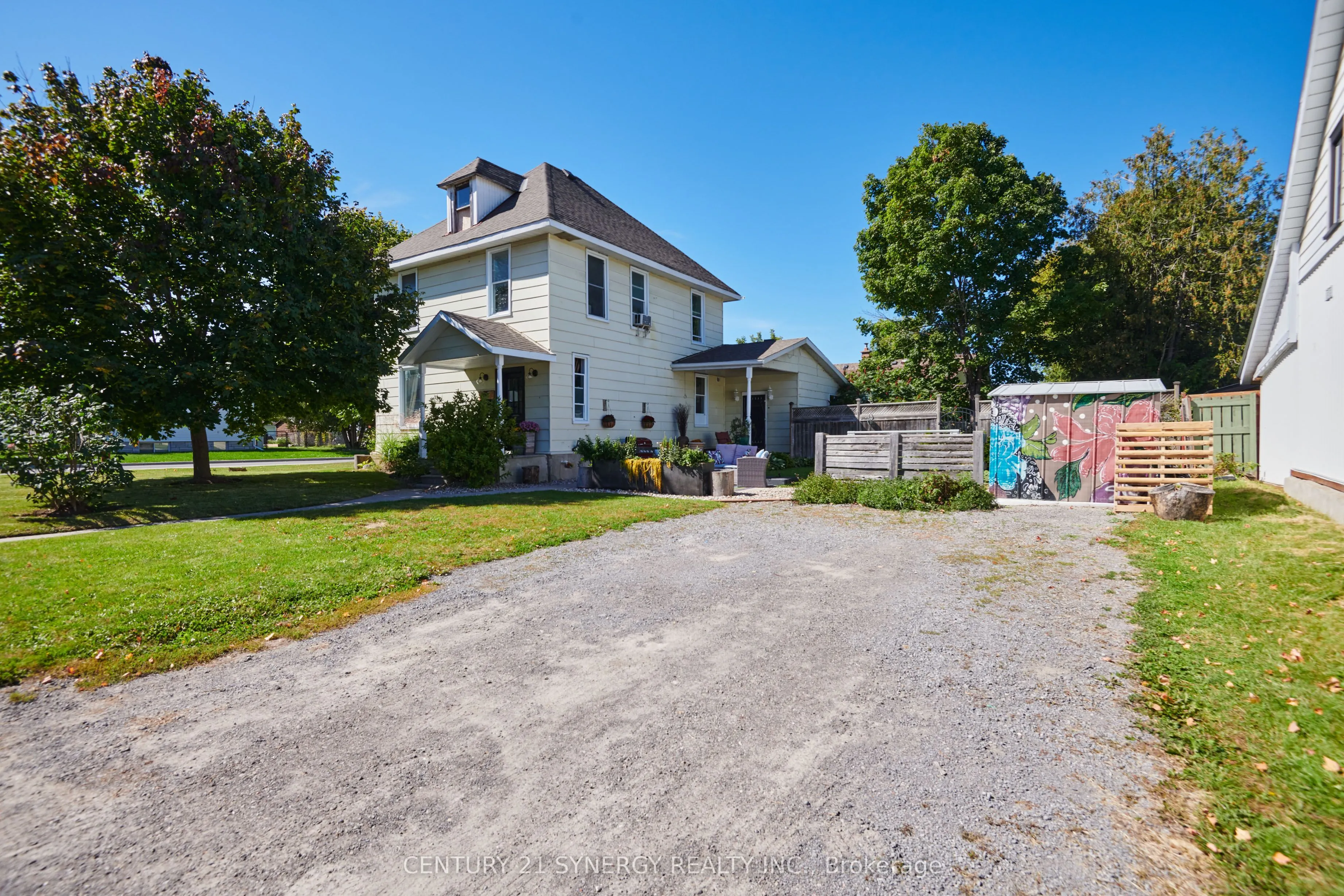 35 Norma Street S