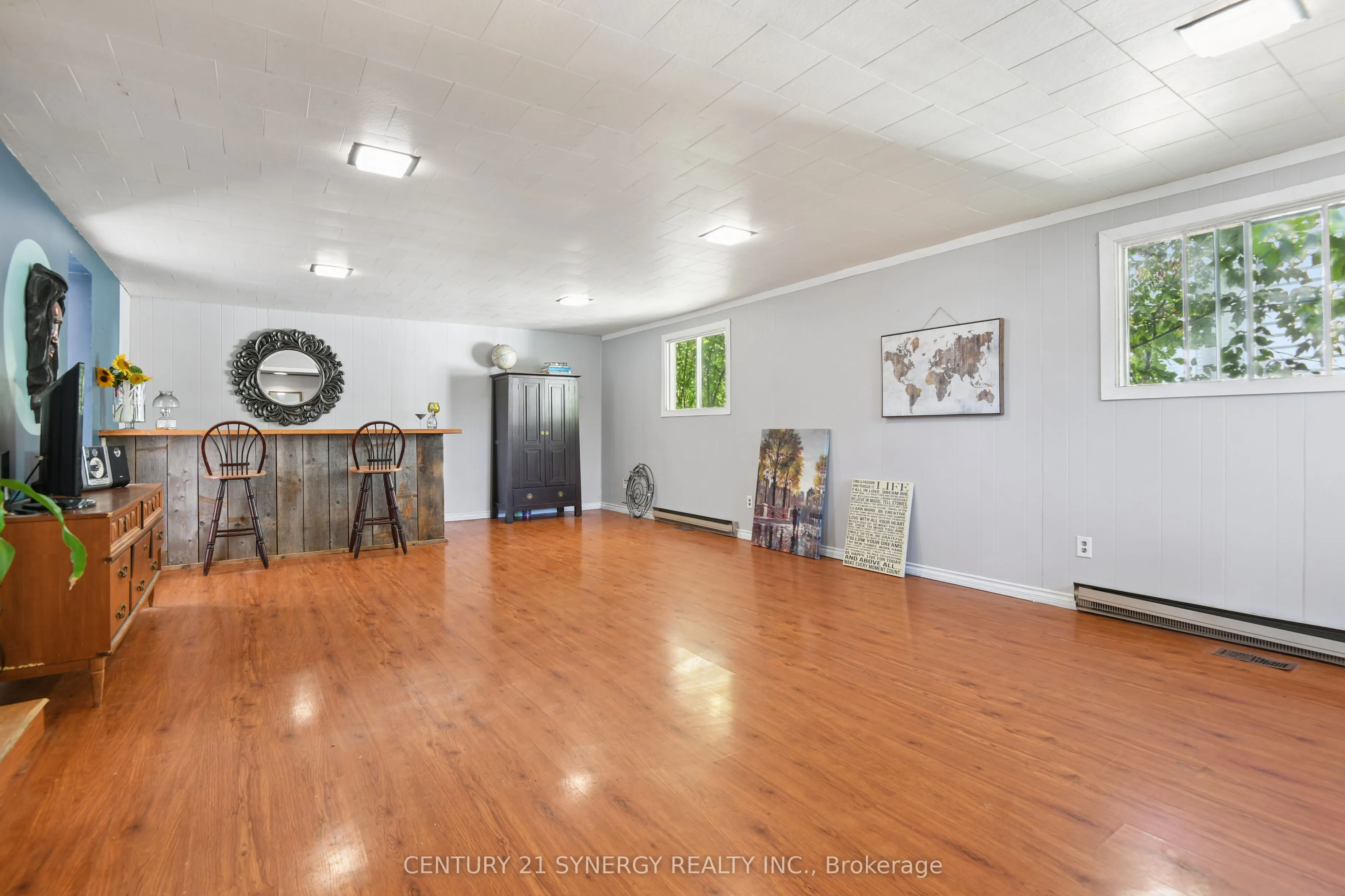 35 Norma Street S