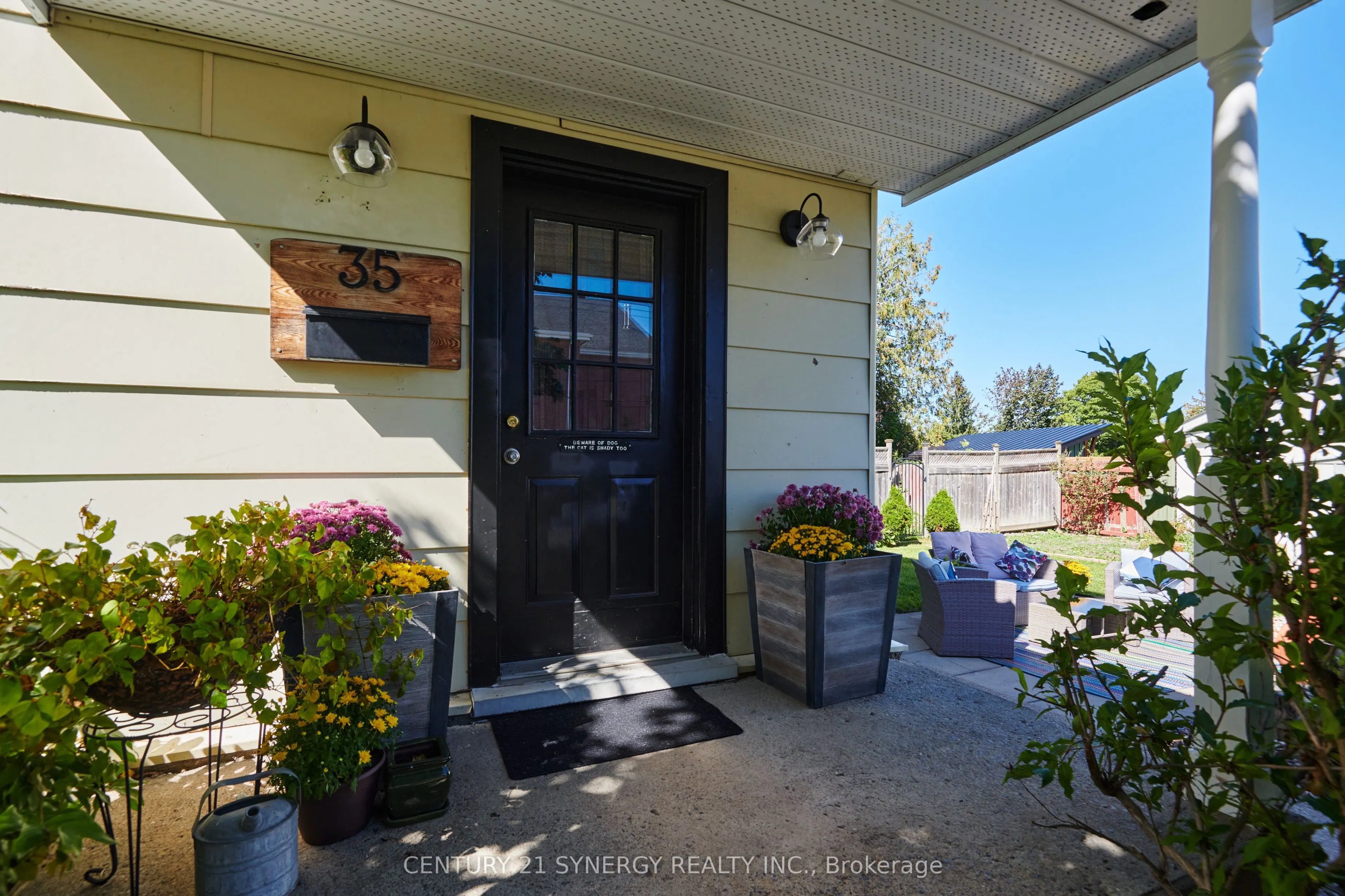 35 Norma Street S