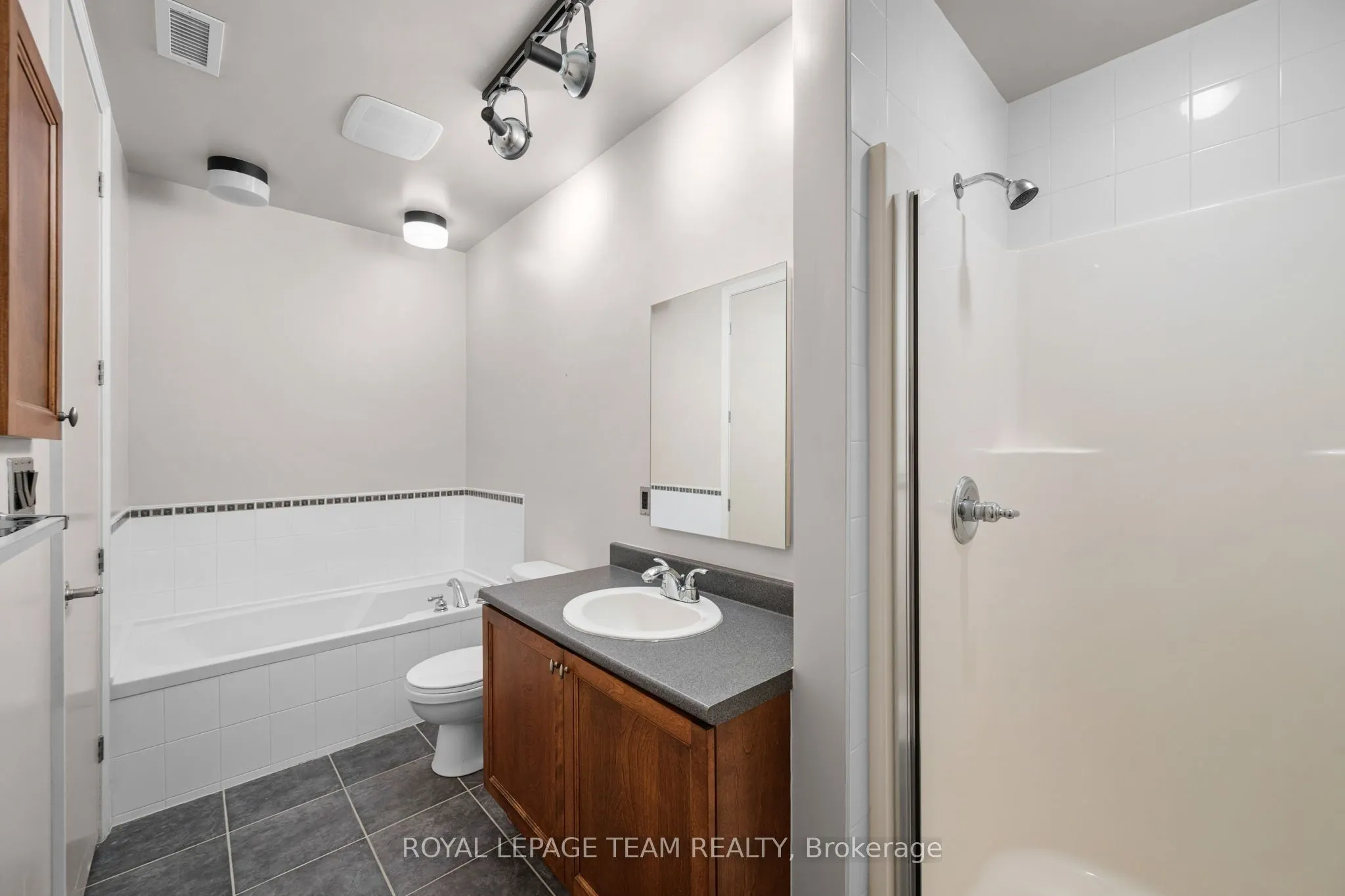 260 Besserer Street #202
