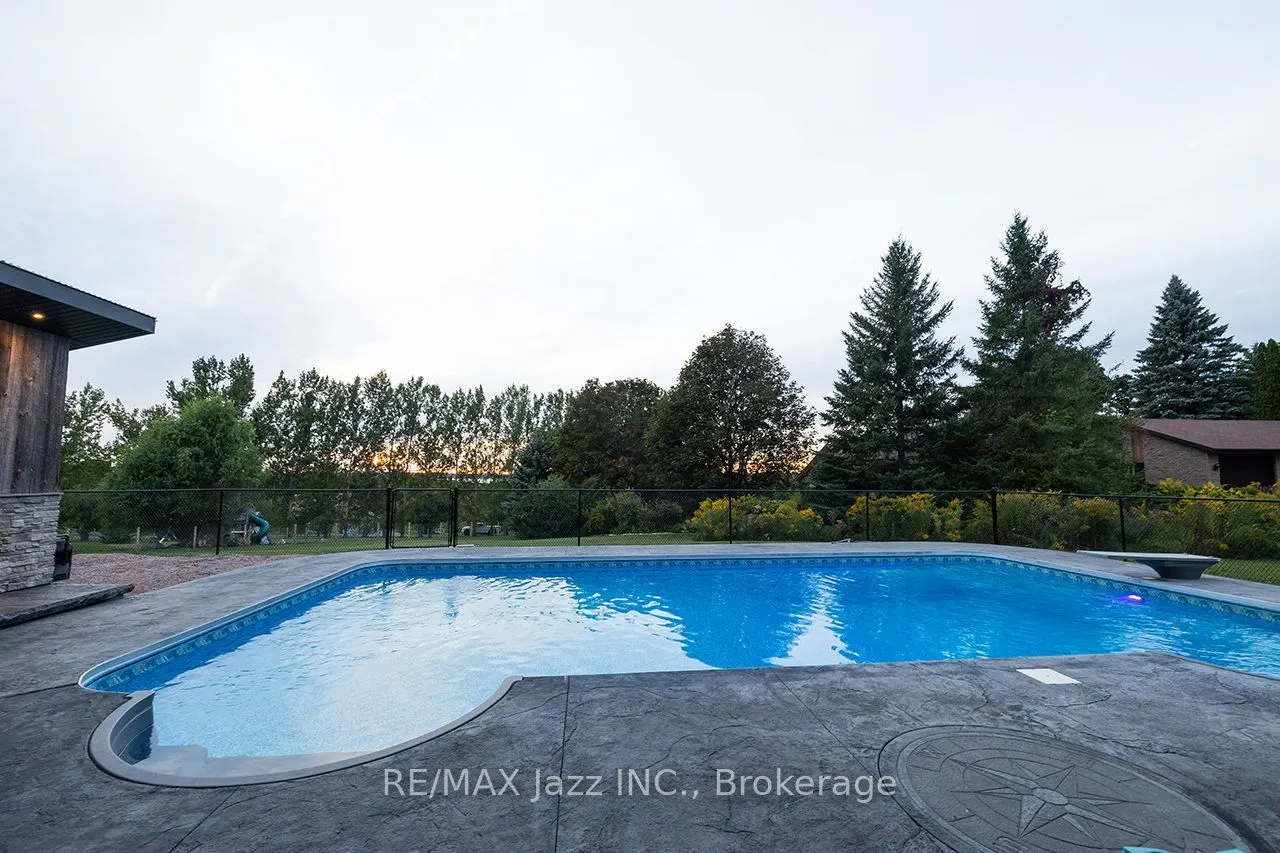 411 Sunset Crescent