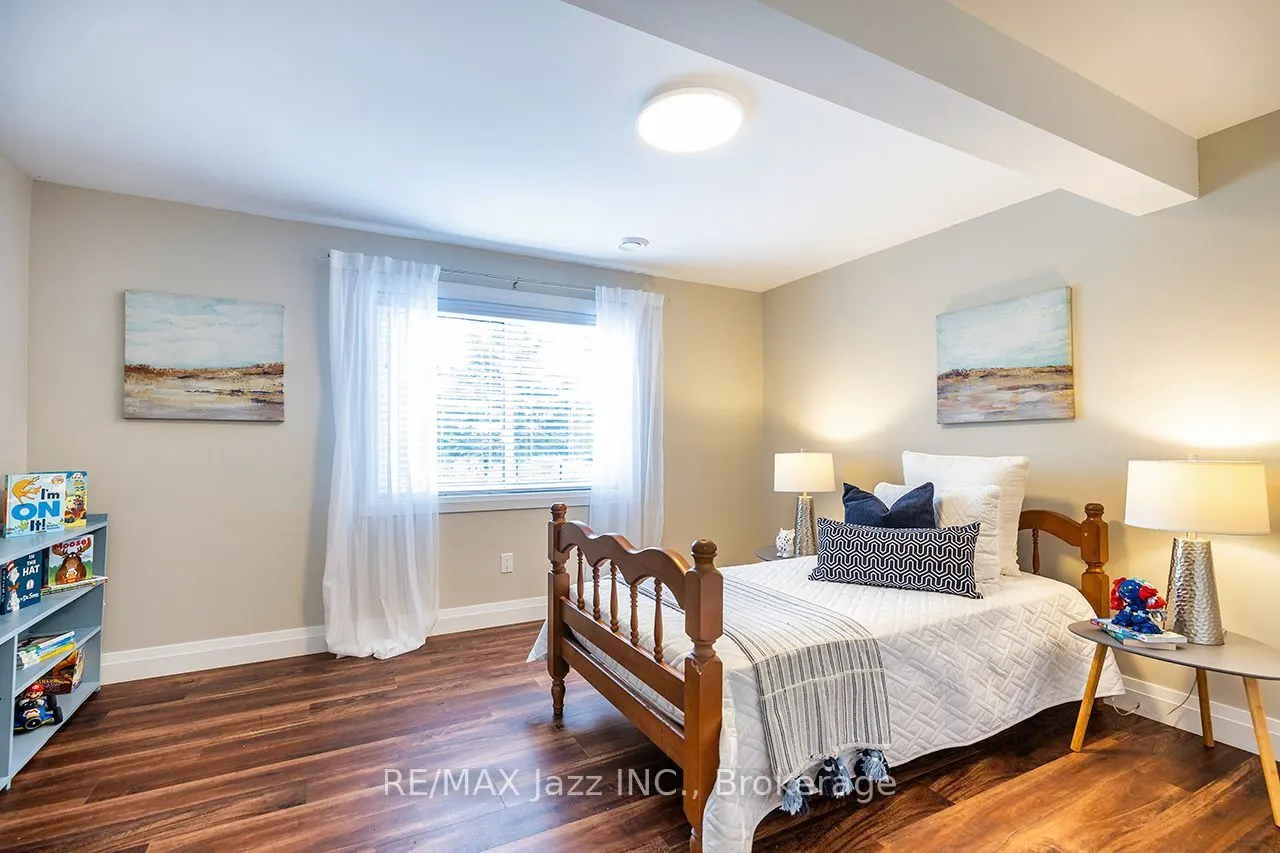 411 Sunset Crescent