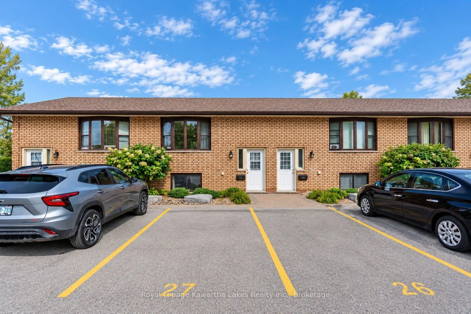 115 Mary Street W #27
