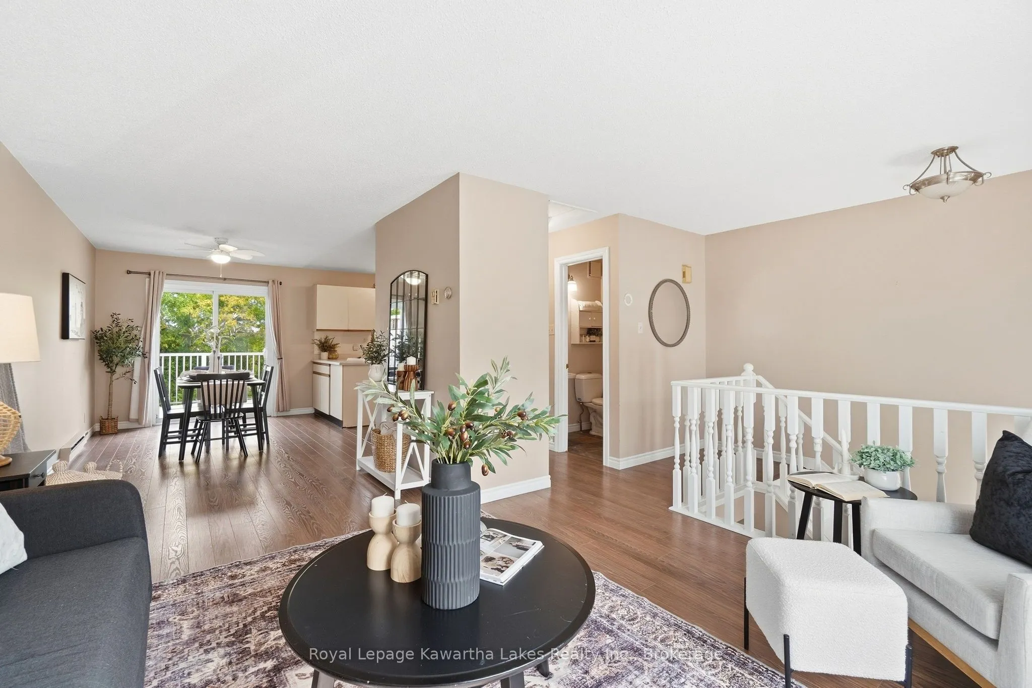 115 Mary Street W #27
