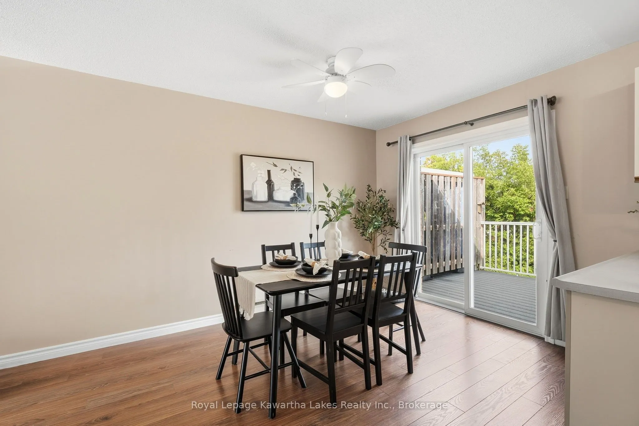 115 Mary Street W #27
