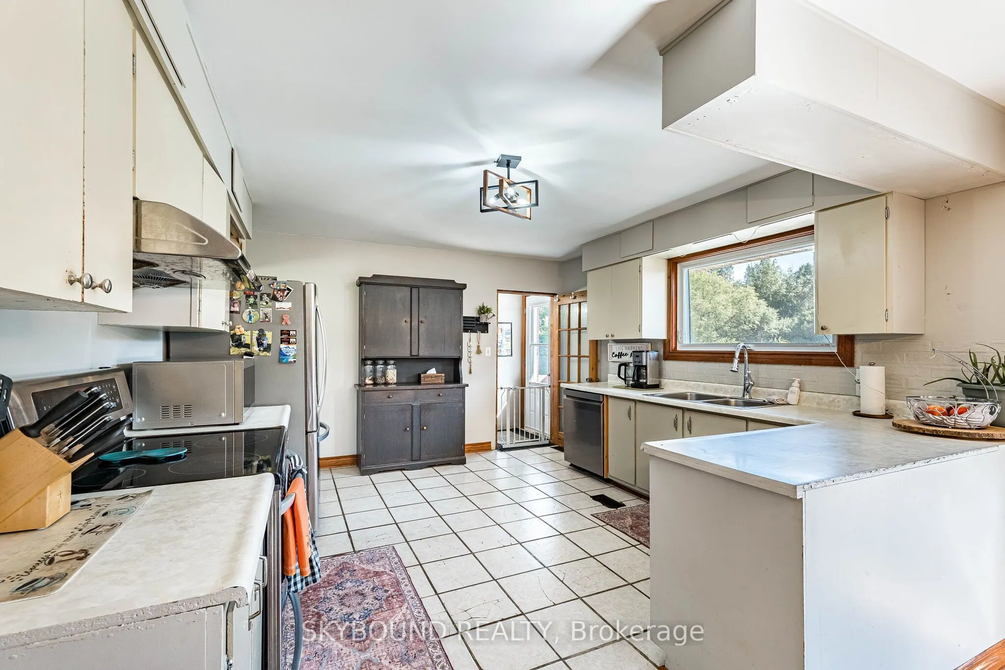 9509 Highway 124 Road