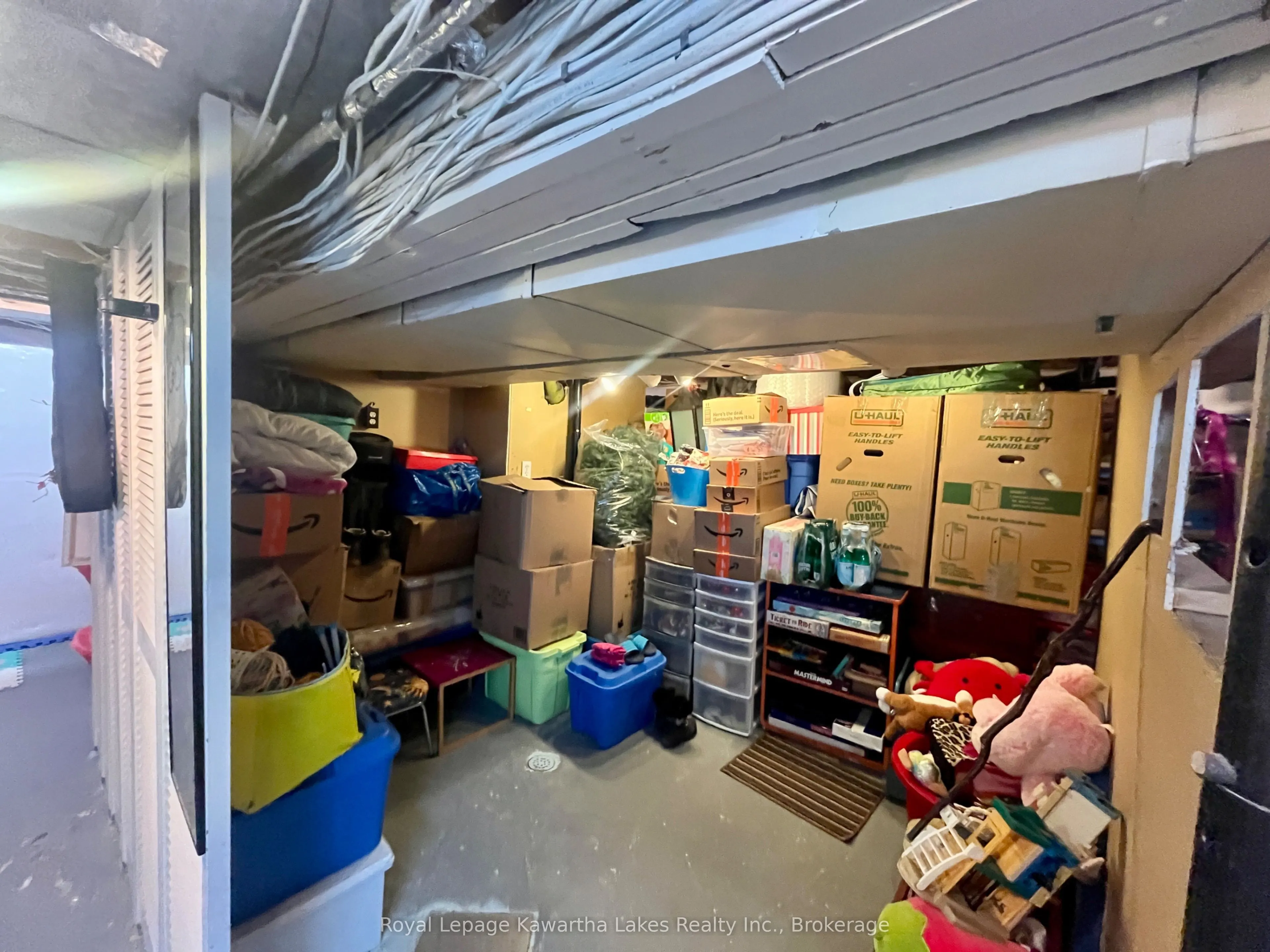 114 Colborne Street W
