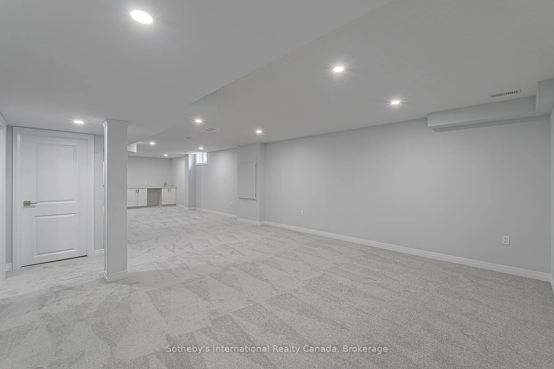 550 Grey Street #52