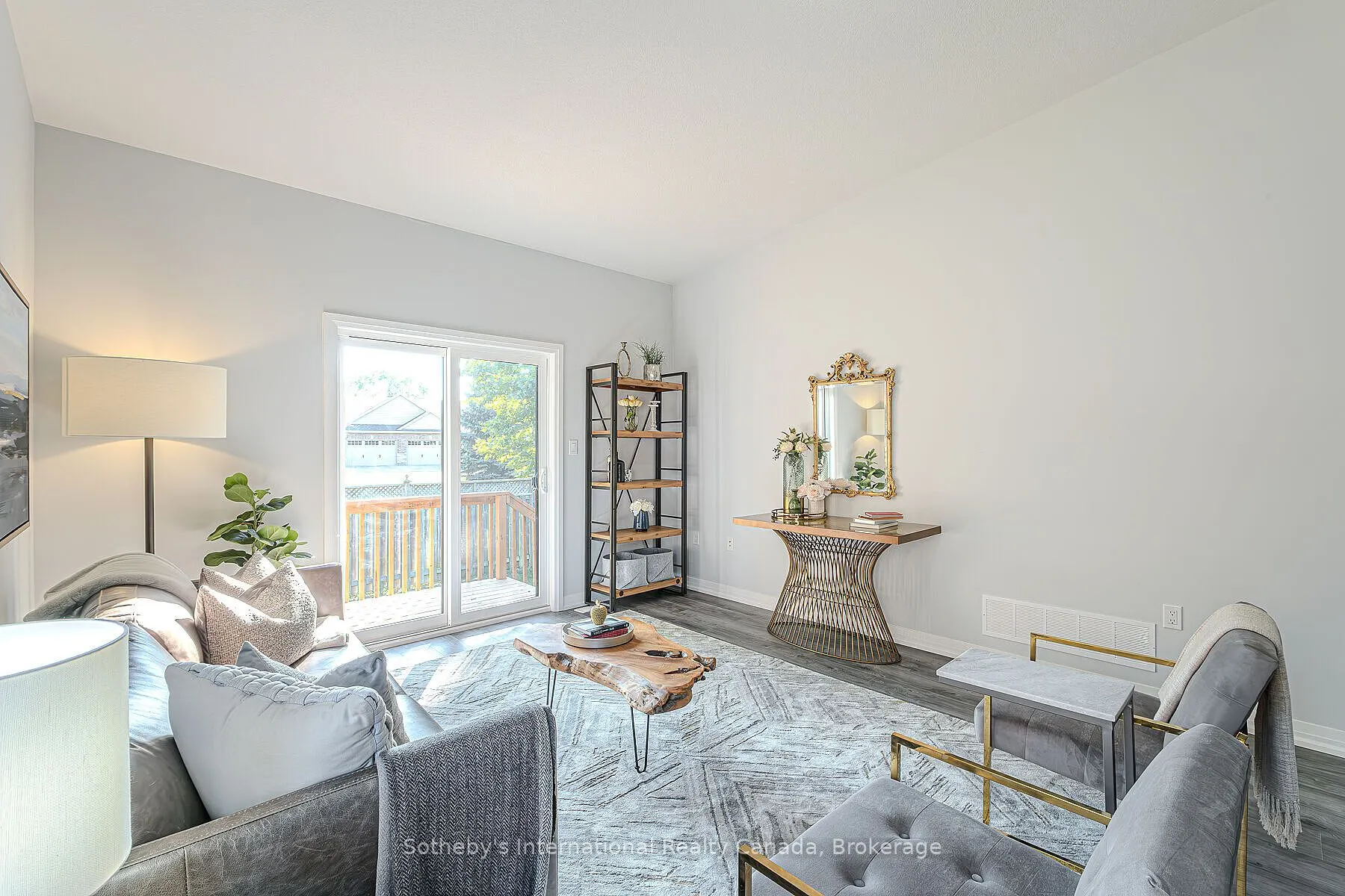 550 Grey Street #52