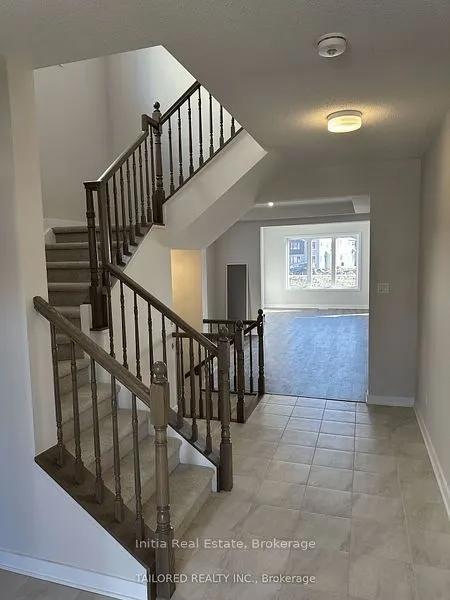 202 Gibbous Place