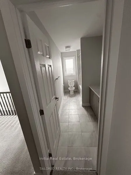 202 Gibbous Place