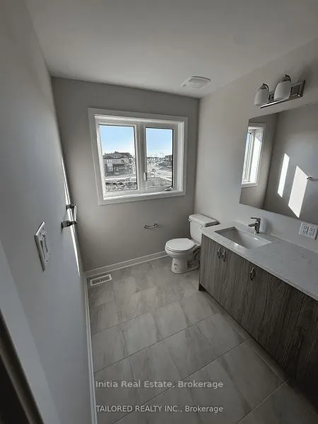202 Gibbous Place
