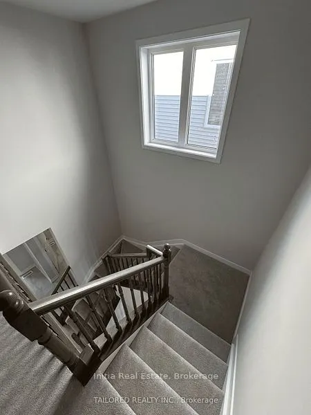 202 Gibbous Place