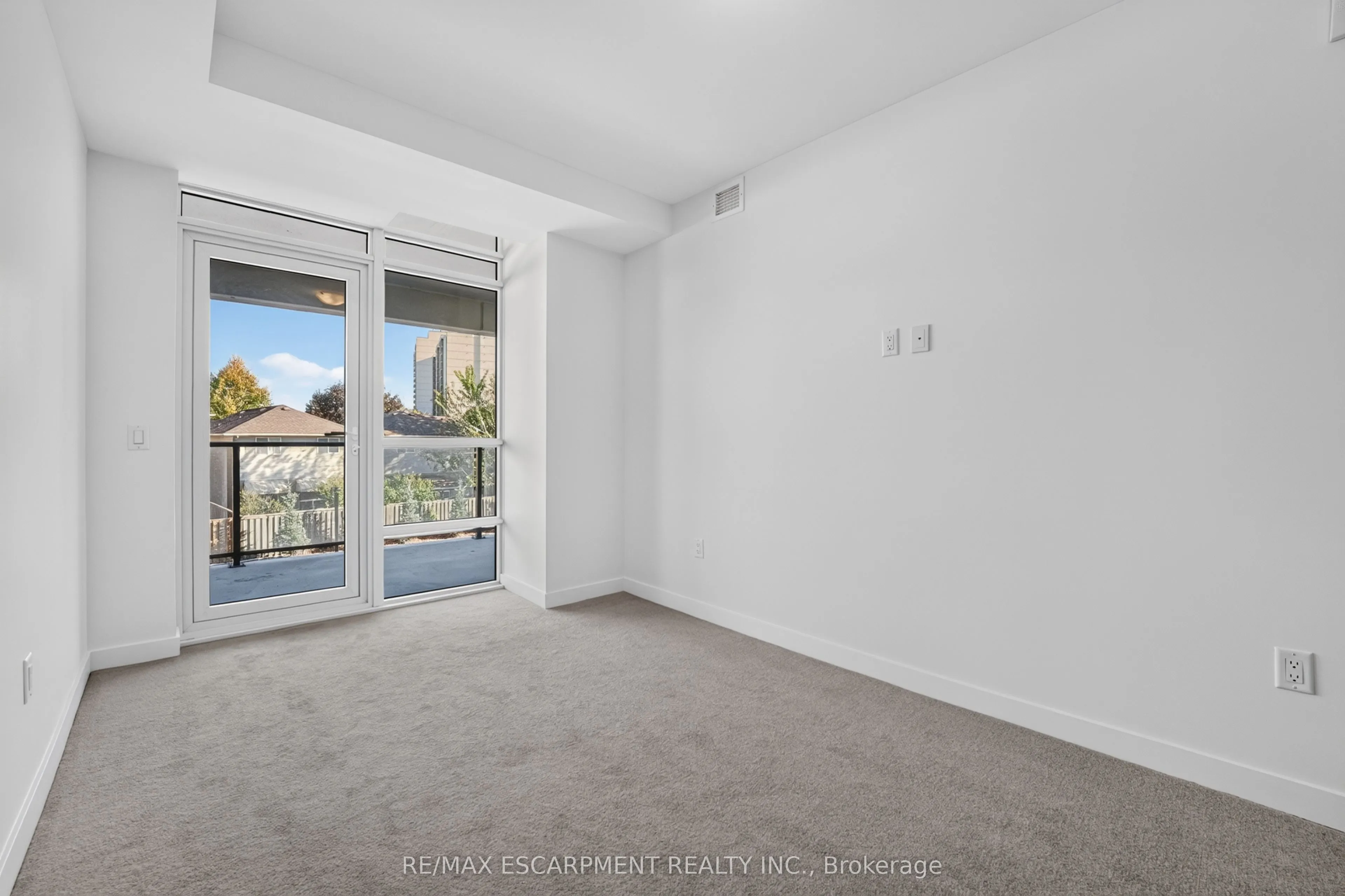 461 Green Road #211