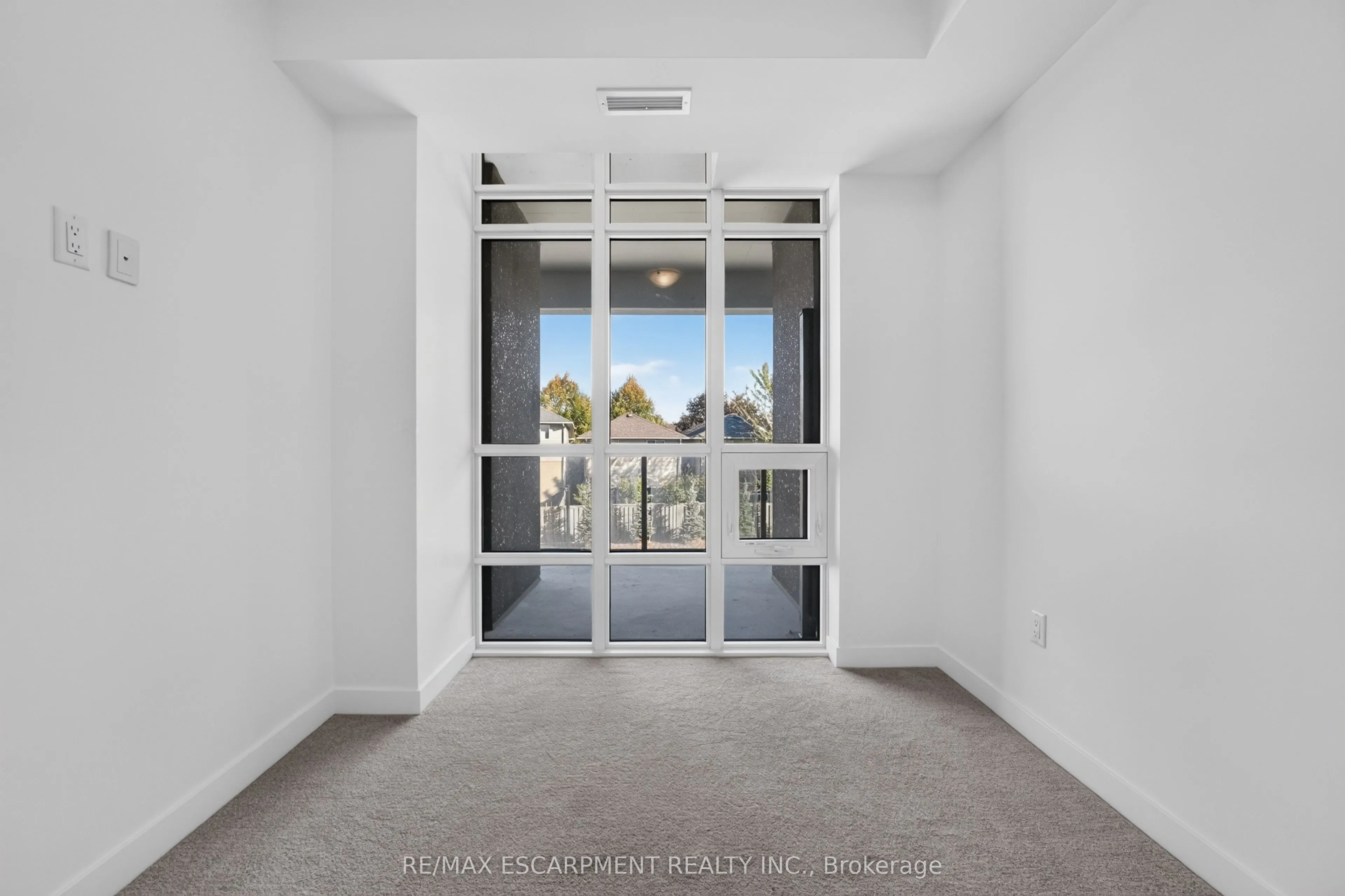 461 Green Road #211