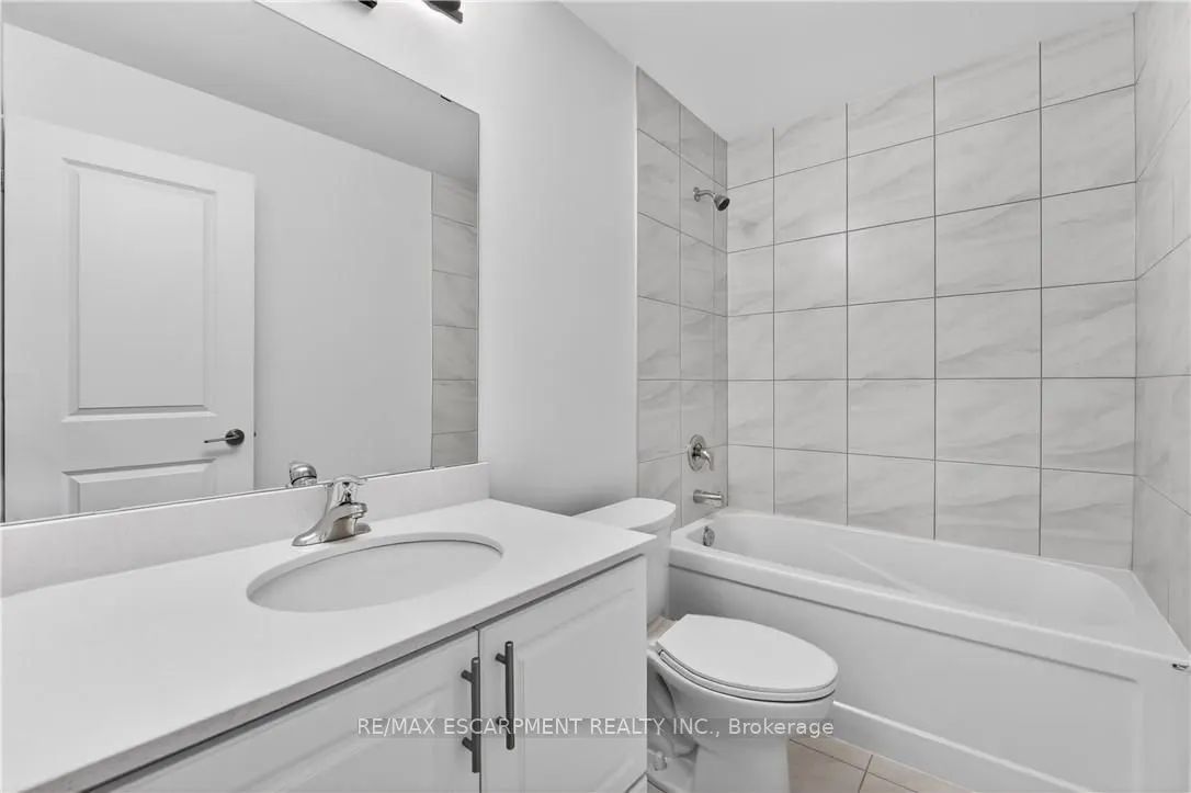 461 Green Road #211