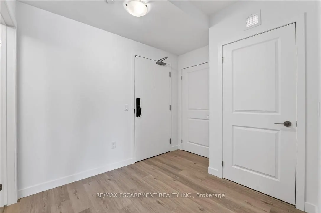 461 Green Road #211