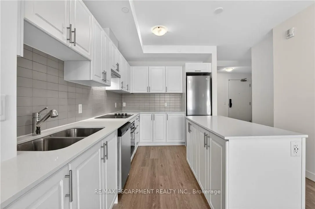 461 Green Road #211