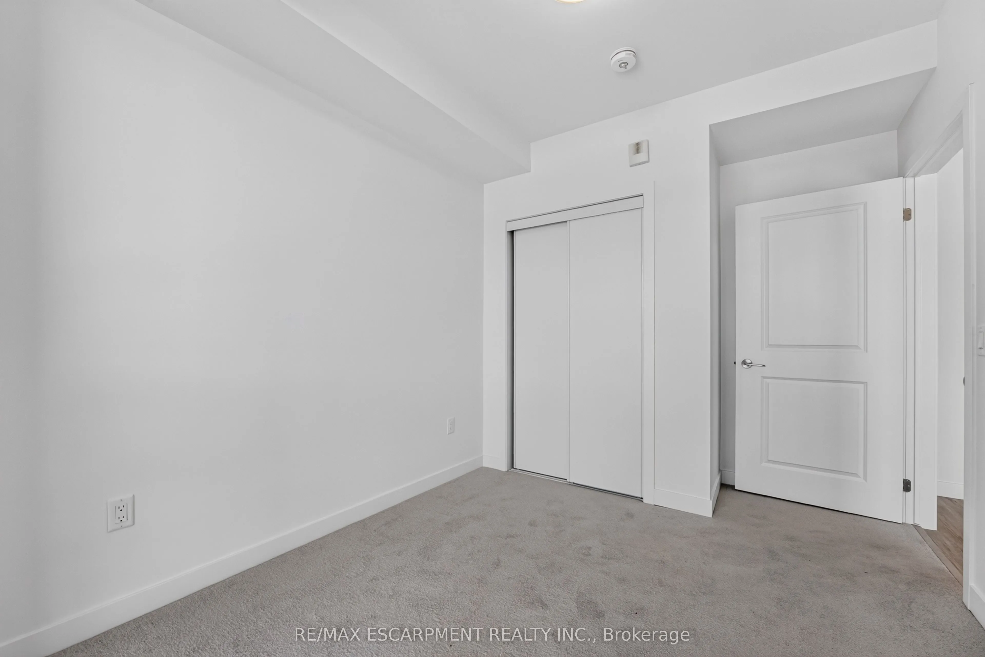 461 Green Road #211
