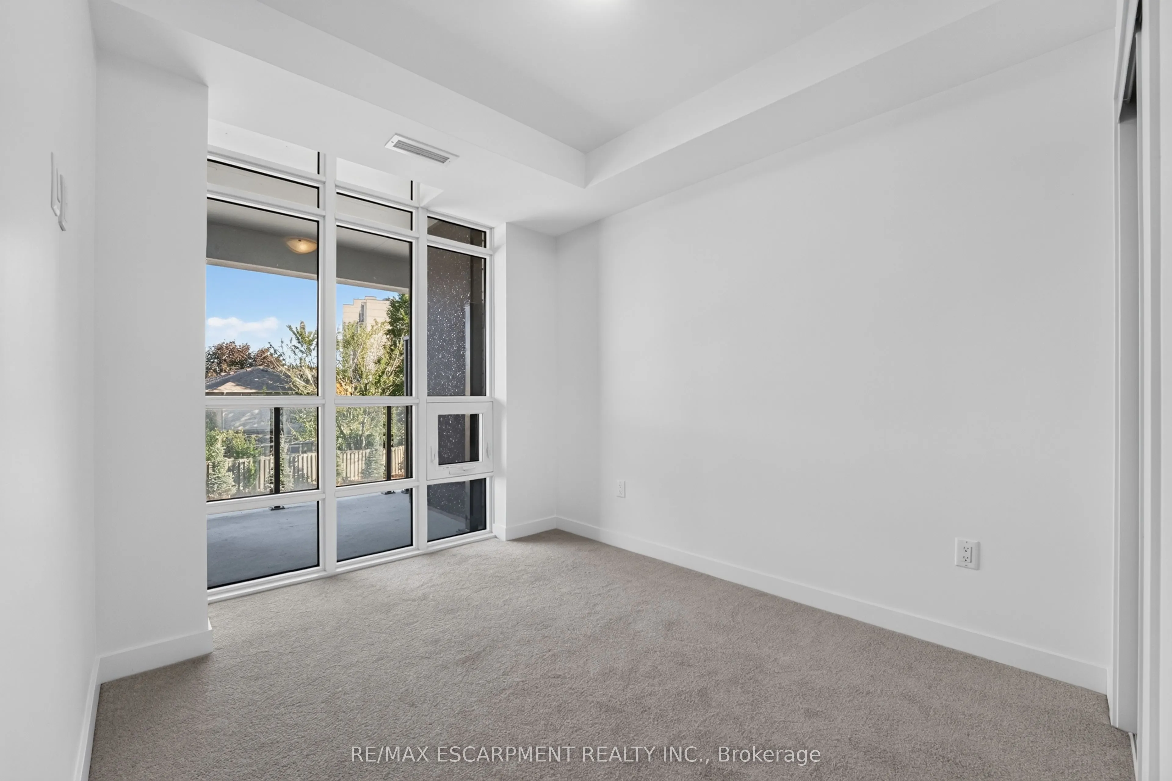 461 Green Road #211