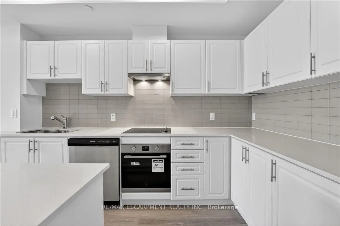 461 Green Road #211