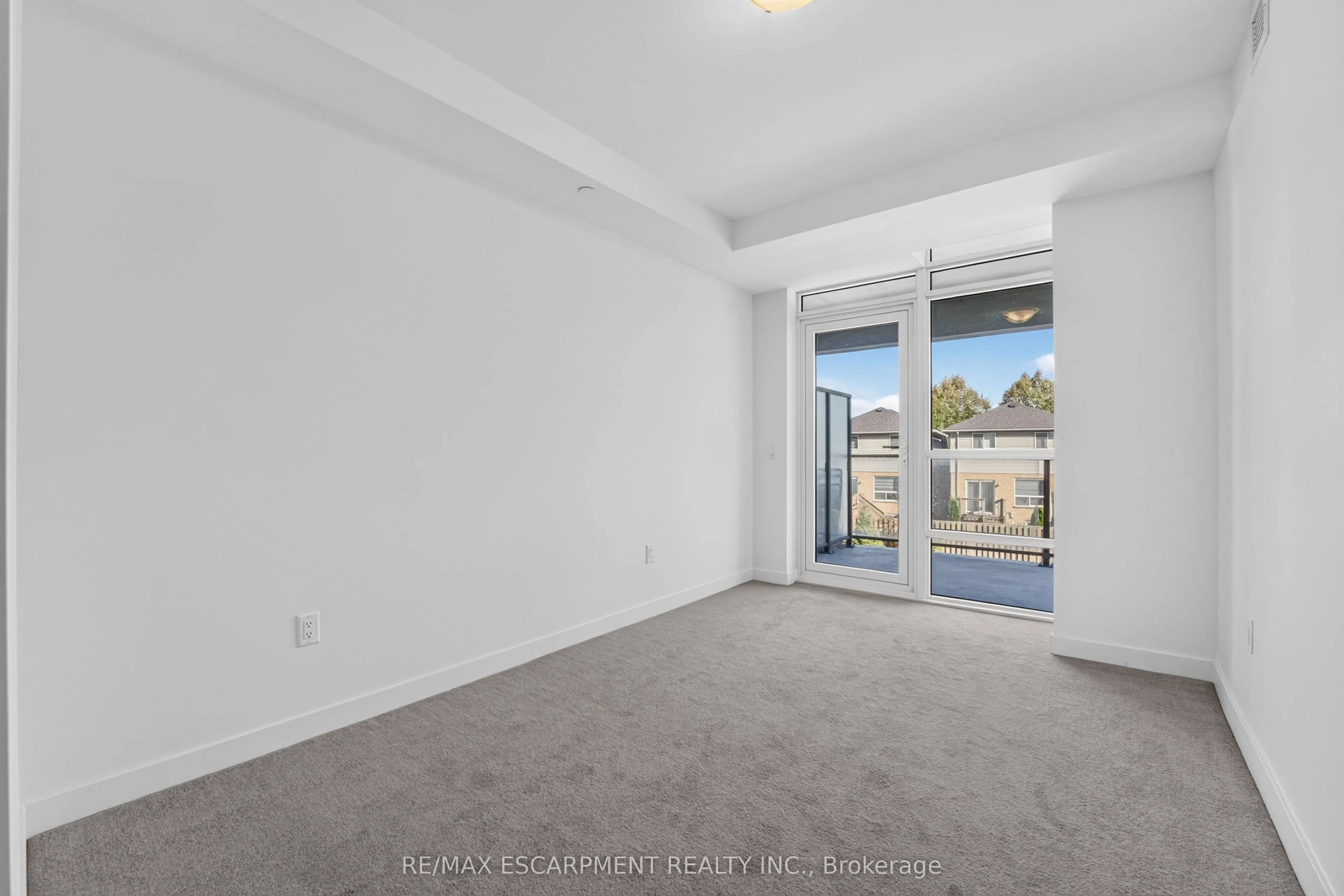 461 Green Road #211