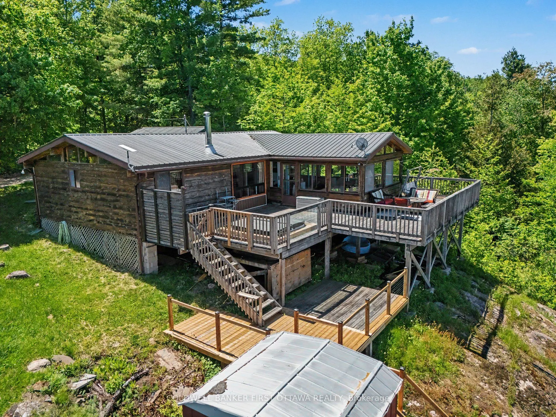 1394 Black Lake North Shore