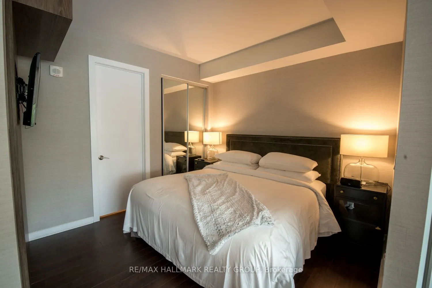 300 Lisgar Street #201