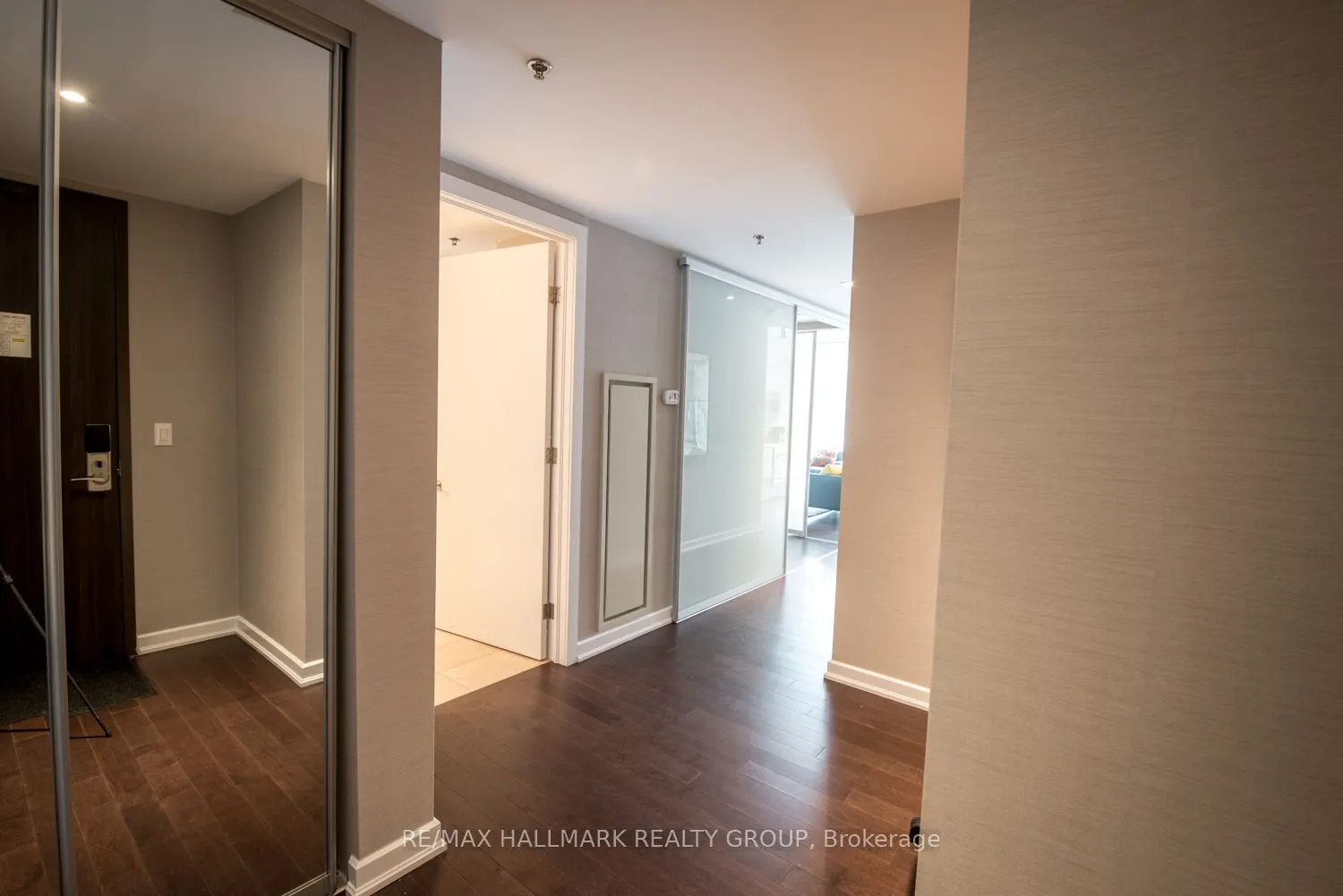 300 Lisgar Street #201