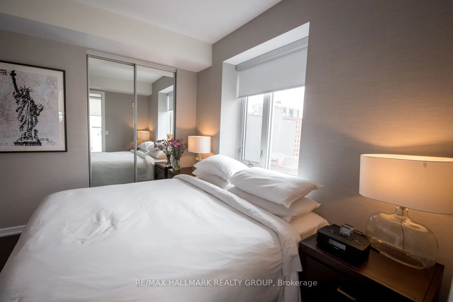300 Lisgar Street #1111