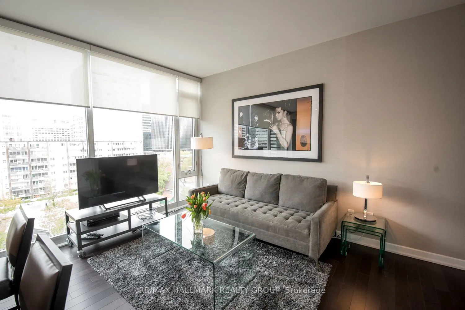 300 Lisgar Street #1111