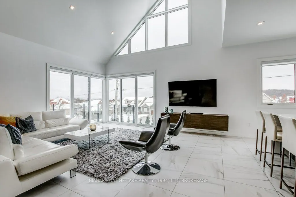 94 TANBARK Road