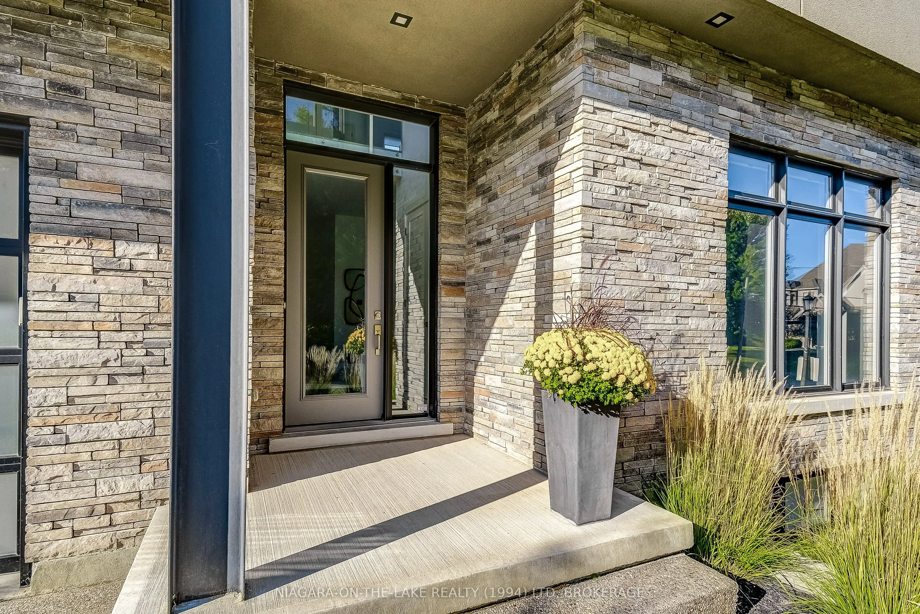 94 TANBARK Road