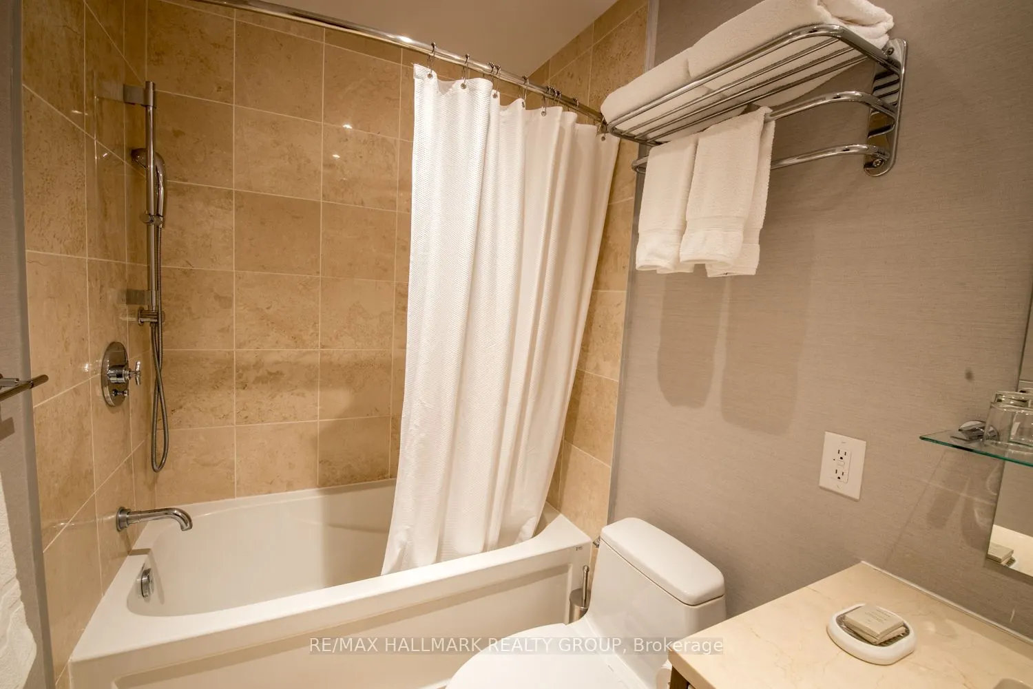 300 Lisgar Street #1203