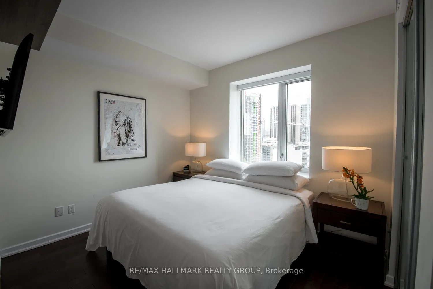 300 Lisgar Street #1203