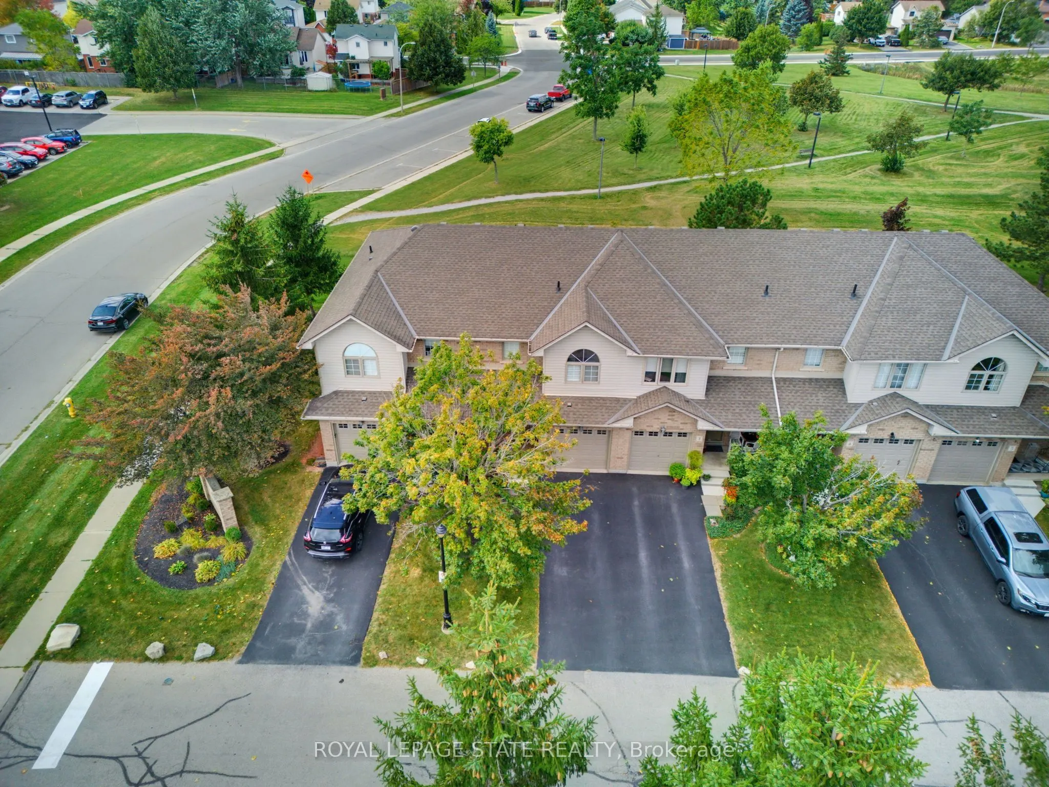 40 Braemar Avenue #2