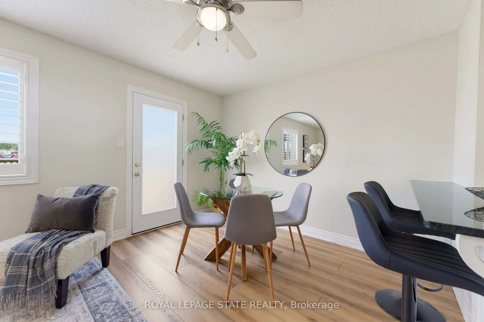 40 Braemar Avenue #2