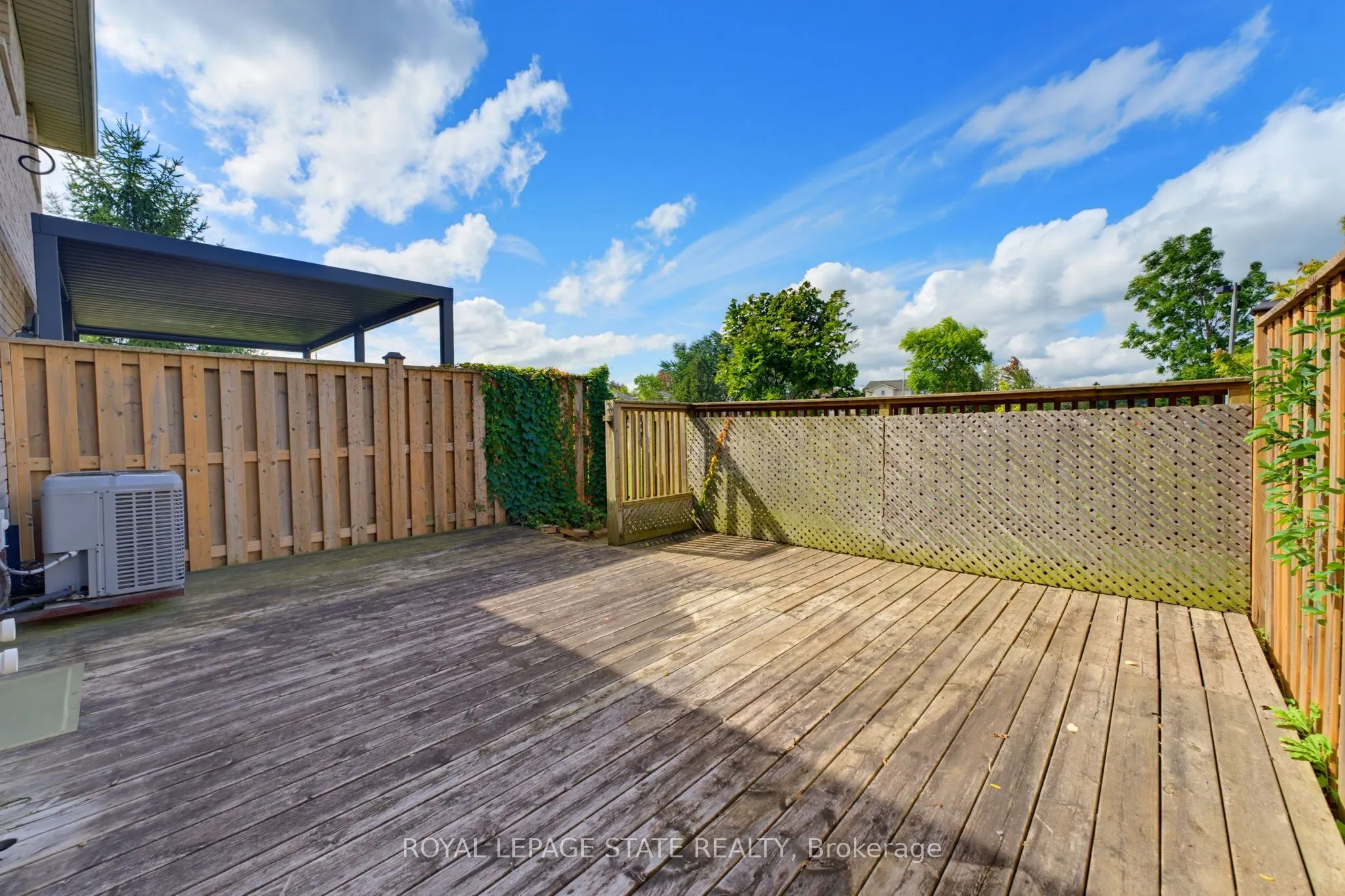 40 Braemar Avenue #2