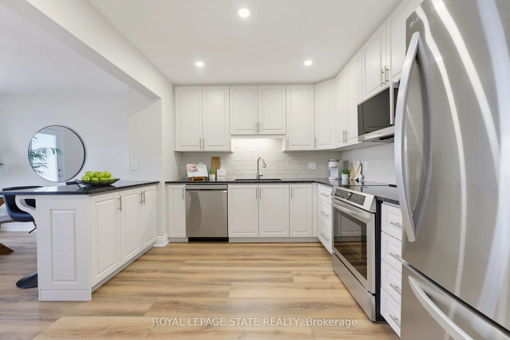 40 Braemar Avenue #2