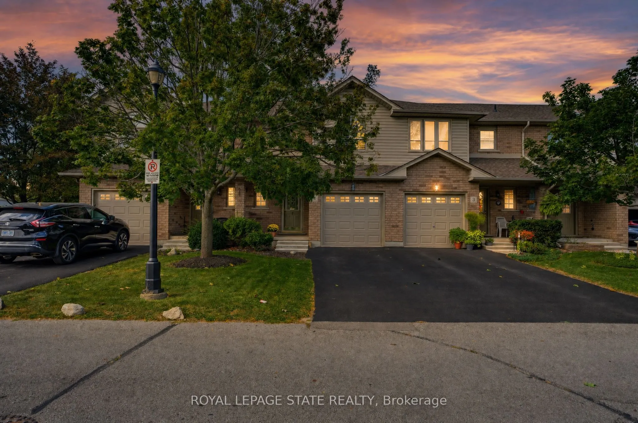 40 Braemar Avenue #2