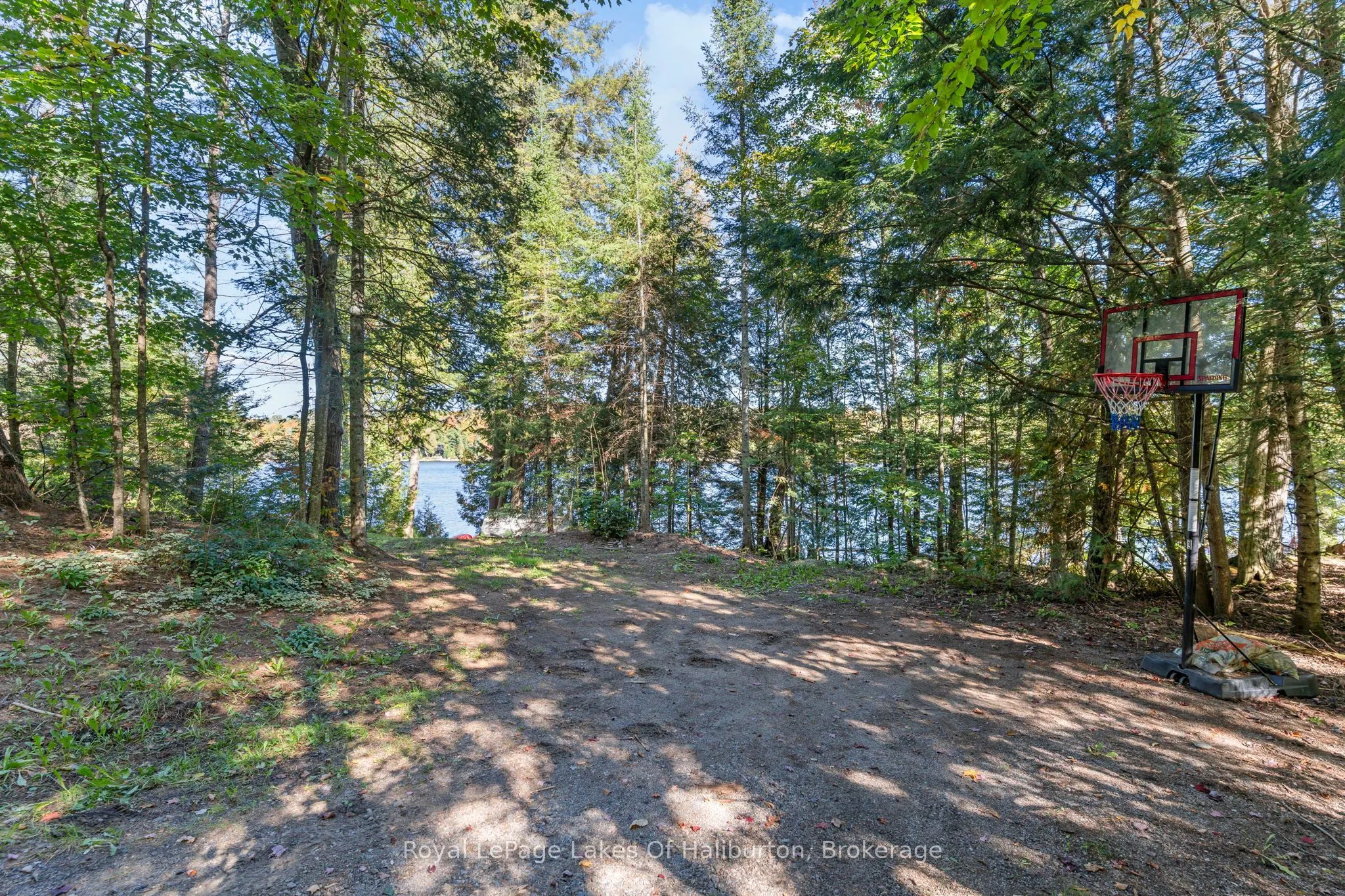 1081 Hadley Lane
