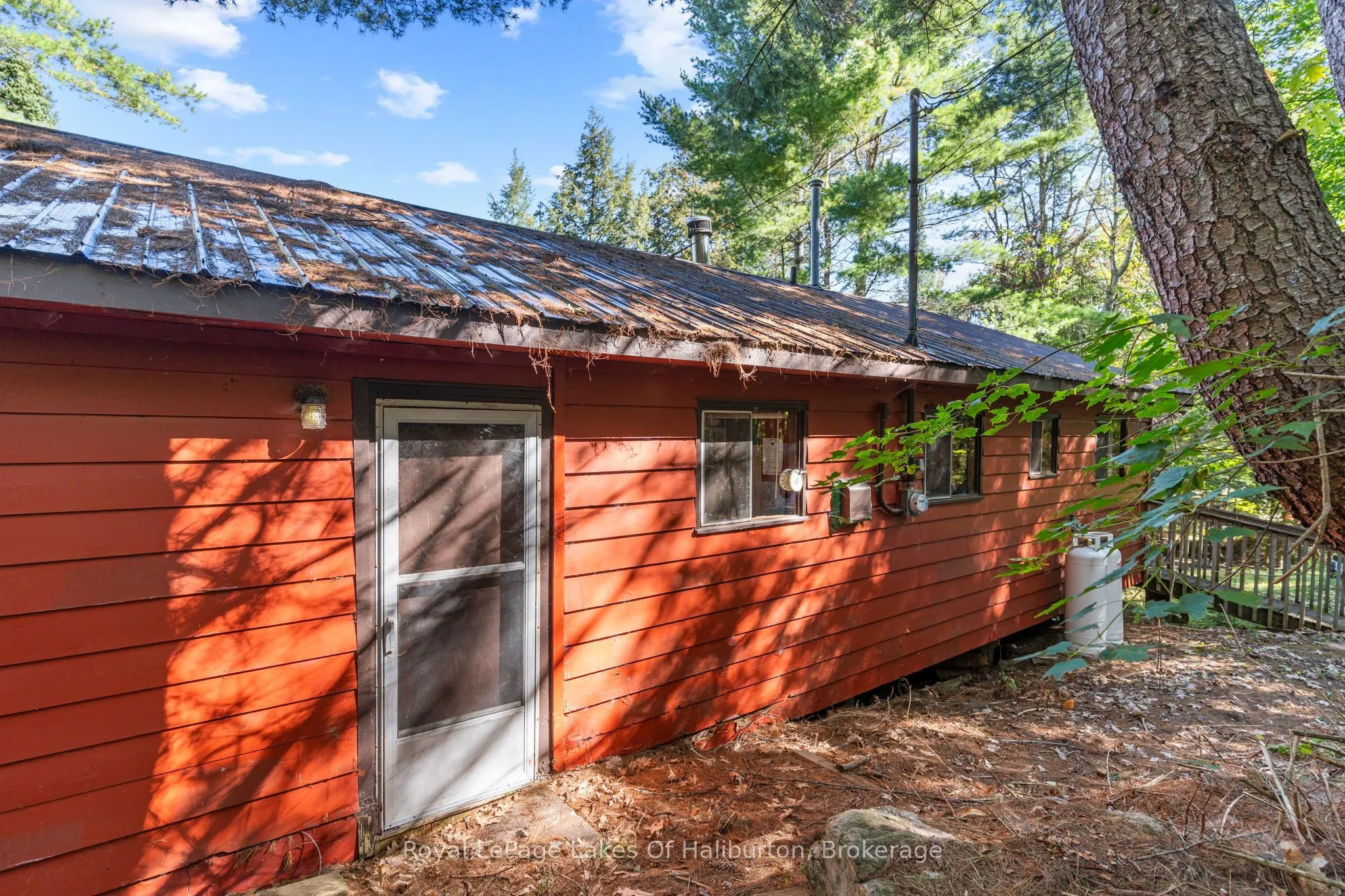 1081 Hadley Lane
