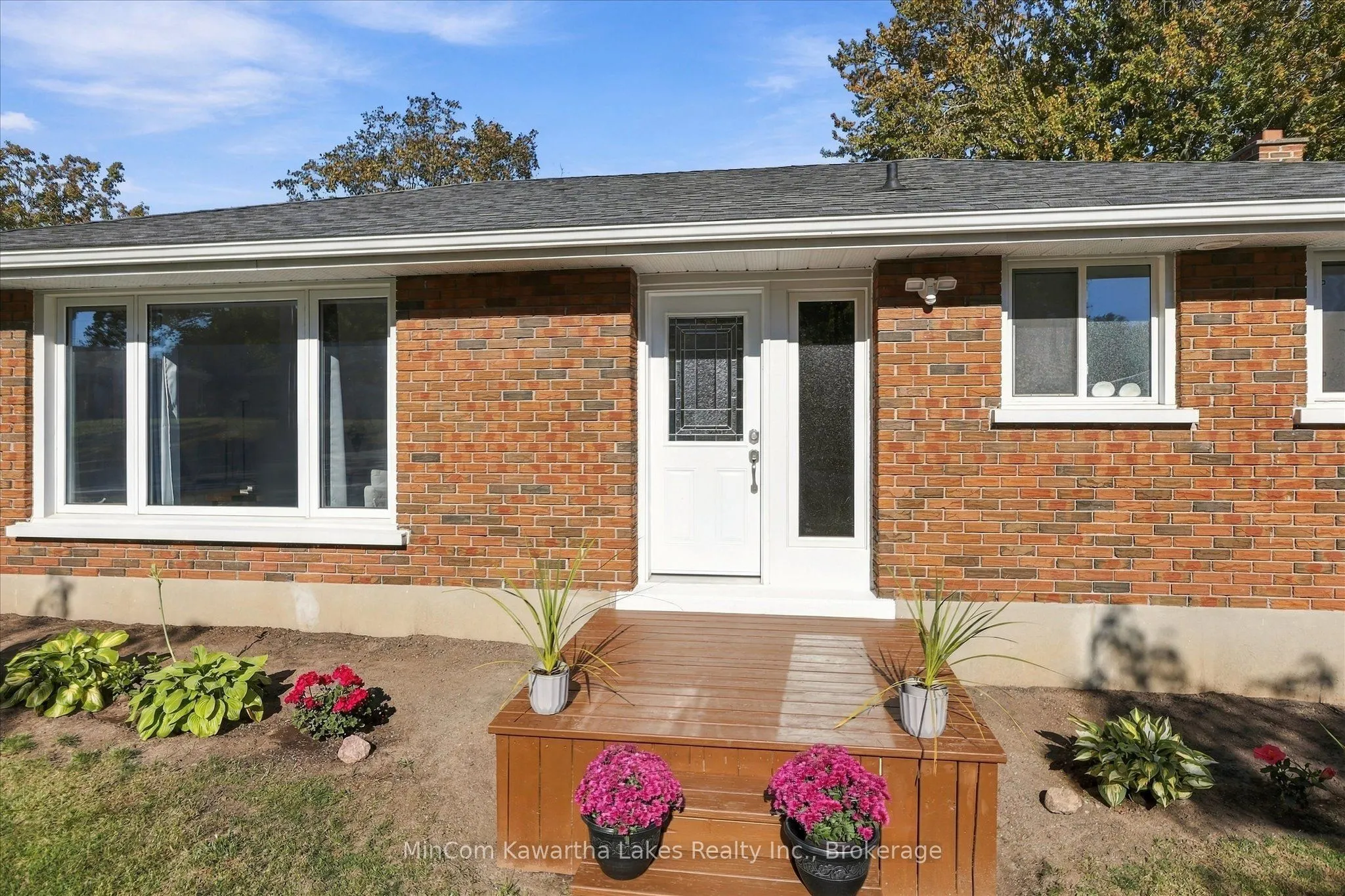 398 Applegrove Avenue