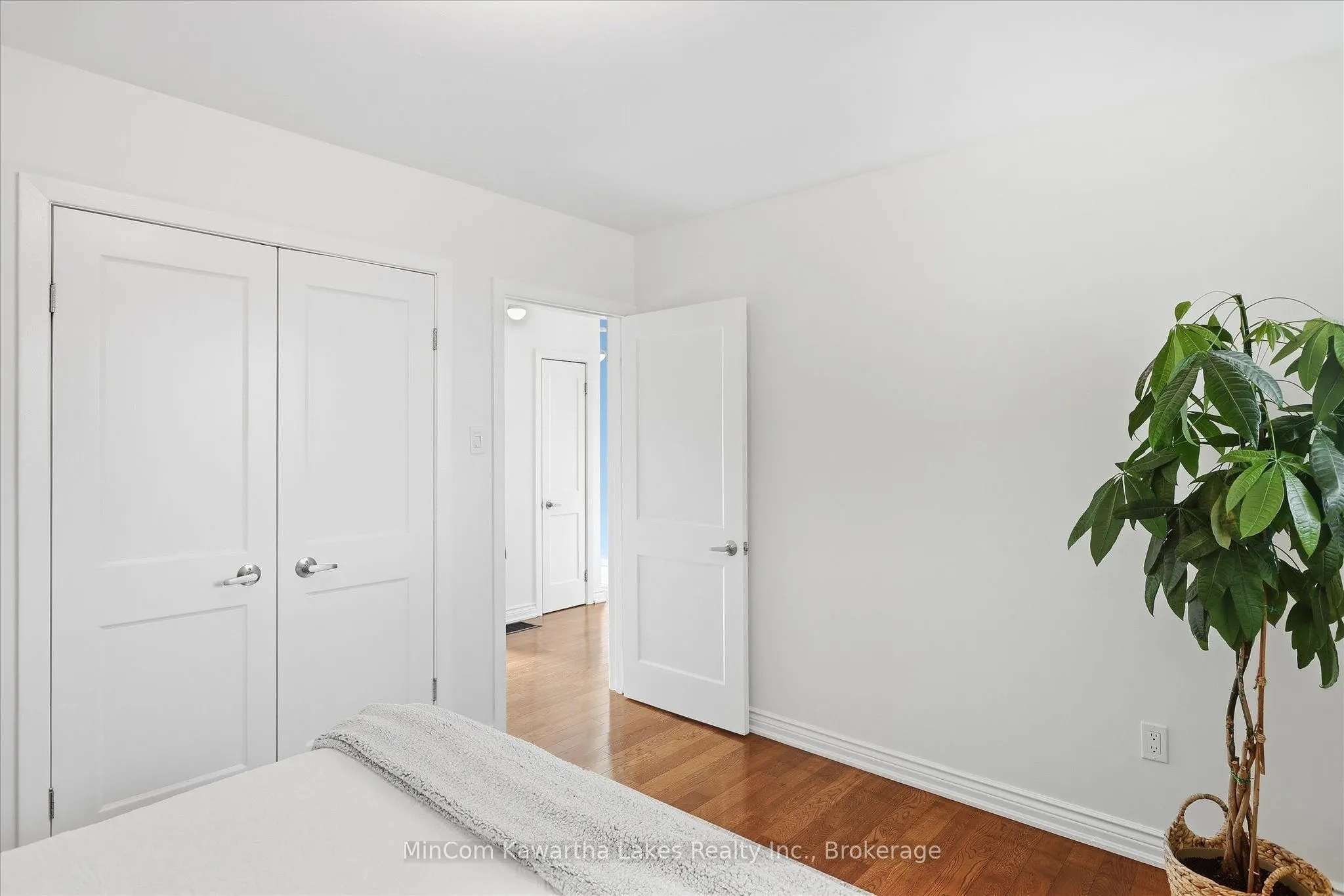 398 Applegrove Avenue